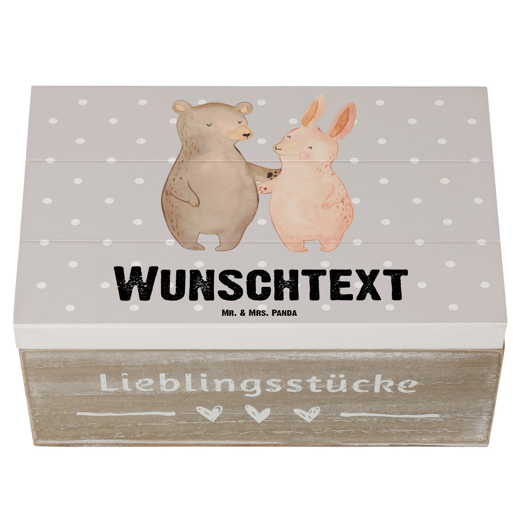 Personalisierte Holzkiste Hase Beste Freundschaft der Welt Holzkiste mit Namen, Kiste mit Namen, Schatzkiste mit Namen, Truhe mit Namen, Schatulle mit Namen, Erinnerungsbox mit Namen, Erinnerungskiste, mit Namen, Dekokiste mit Namen, Aufbewahrungsbox mit Namen, Holzkiste Personalisiert, Kiste Personalisiert, Schatzkiste Personalisiert, Truhe Personalisiert, Schatulle Personalisiert, Erinnerungsbox Personalisiert, Erinnerungskiste Personalisiert, Dekokiste Personalisiert, Aufbewahrungsbox Personalisiert, Geschenkbox personalisiert, GEschenkdose personalisiert, für, Dankeschön, Geschenk, Schenken, Geburtstag, Geburtstagsgeschenk, Geschenkidee, Danke, Bedanken, Mitbringsel, Freude machen, Geschenktipp, Freundschaft, Freunde, Freunde fürs Leben, best friends, Freundin, Freund, Clique, Kumpel, bae, bff