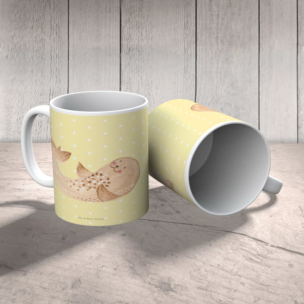 Kindertasse Robbe Liegen Kindertasse, Kinder Tasse, Kunststoff Tasse, Kindergarten Tasse, Trinkbecher, Camping Becher, Kaffeetasse, Kunststoffbecher, Kindergartenbecher, Outdoorgeschirr, Kunststoffgeschirr, Reisebecher, Reisetasse, Kinderbecher, Bruchfeste Tasse, Bruchsichere Tasse, Plastik Tasse, Plastiktasse, Tiermotive, Gute Laune, lustige Sprüche, Tiere, Robbe, Robben, Seehund, Strand, Meerestier, Ostsee, Nordsee, Lachen, Freude