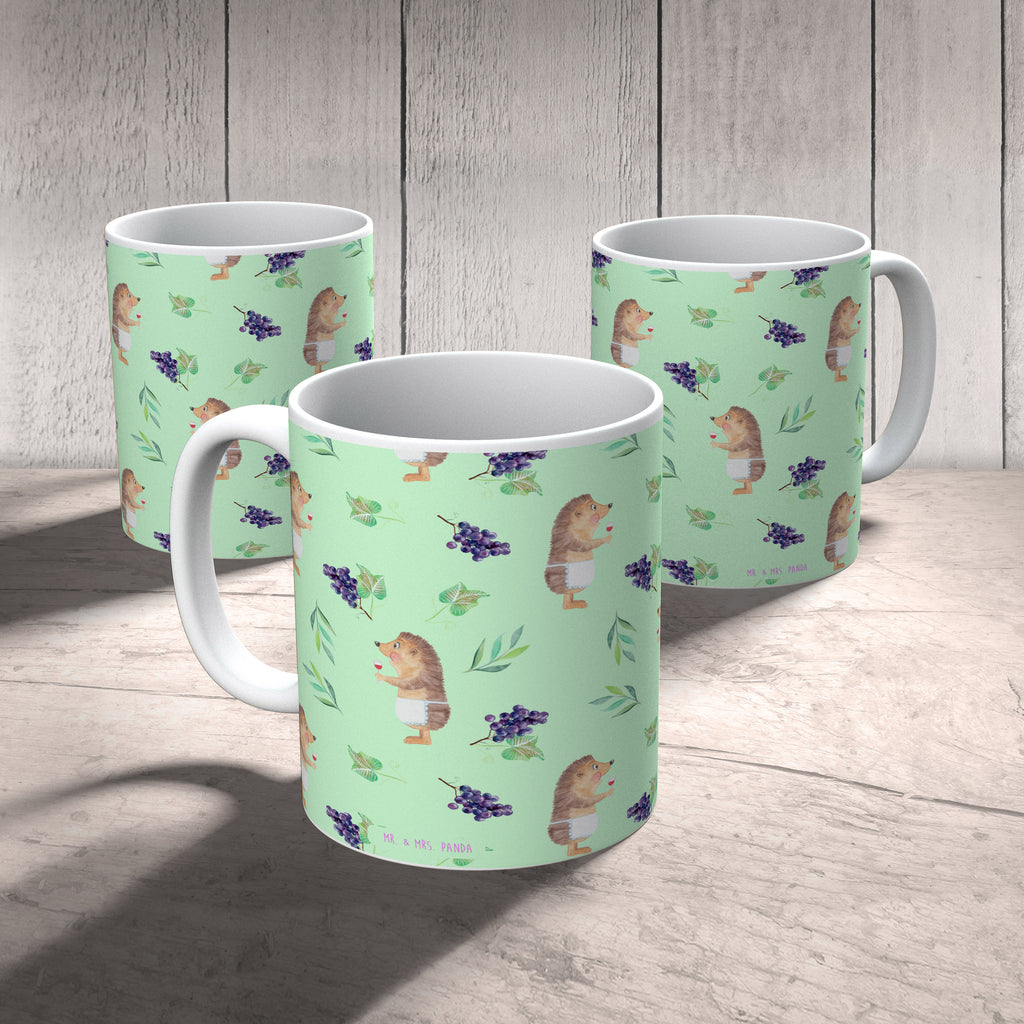 Tasse Igel Wein Muster Tasse, Kaffeetasse, Teetasse, Becher, Kaffeebecher, Teebecher, Keramiktasse, Porzellantasse, Büro Tasse, Geschenk Tasse, Tasse Sprüche, Tasse Motive, Kaffeetassen, Tasse bedrucken, Designer Tasse, Cappuccino Tassen, Schöne Teetassen, Tiermotive, Gute Laune, lustige Sprüche, Tiere, Wein Spruch, Igel, Geschenk Weintrinker, Geschenk Weinliebhaber, Wein Deko, Weinglas, Rotwein, Weißwein, Wein trinken