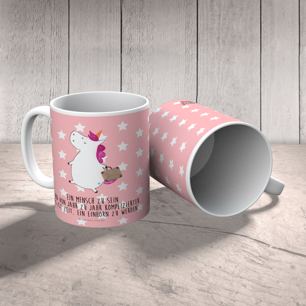 Kindertasse Einhorn Koffer Kindertasse, Kinder Tasse, Kunststoff Tasse, Kindergarten Tasse, Trinkbecher, Camping Becher, Kaffeetasse, Kunststoffbecher, Kindergartenbecher, Outdoorgeschirr, Kunststoffgeschirr, Reisebecher, Reisetasse, Kinderbecher, Bruchfeste Tasse, Bruchsichere Tasse, Plastik Tasse, Plastiktasse, Einhorn, Einhörner, Einhorn Deko, Pegasus, Unicorn, unicorn, Koffer, Verreisen, Reise, Gepäck, Abenteuer, Erwachsen, Kind, albern, Spaß, lustig, witzig