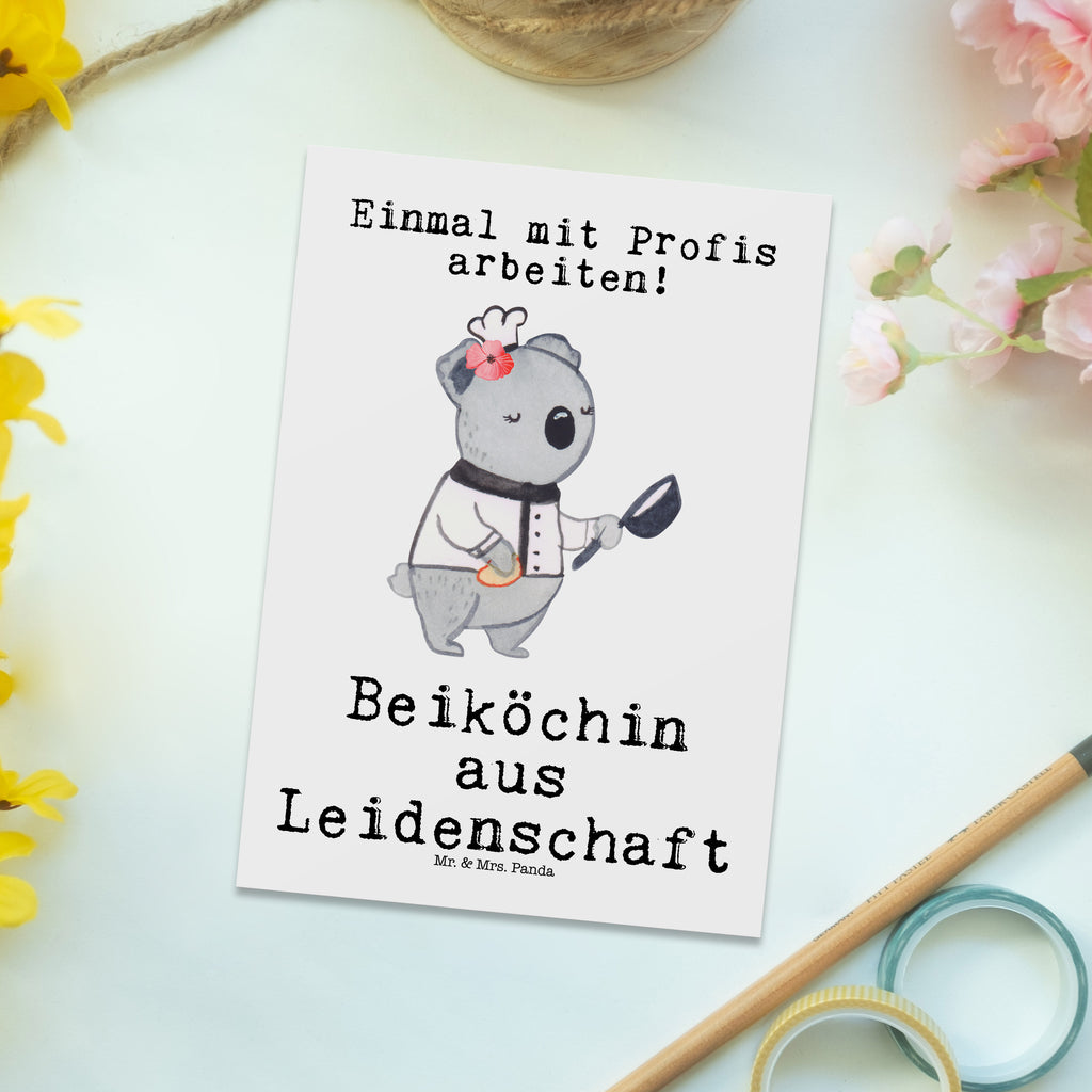 Postkarte Beiköchin aus Leidenschaft Postkarte, Karte, Geschenkkarte, Grußkarte, Einladung, Ansichtskarte, Geburtstagskarte, Einladungskarte, Dankeskarte, Ansichtskarten, Einladung Geburtstag, Einladungskarten Geburtstag, Beruf, Ausbildung, Jubiläum, Abschied, Rente, Kollege, Kollegin, Geschenk, Schenken, Arbeitskollege, Mitarbeiter, Firma, Danke, Dankeschön, Beiköchin, Spülhilfe, Hilfsköchin, Jungkoch, Küchenhilfe, Gastronomie, Restaurant, Köchin