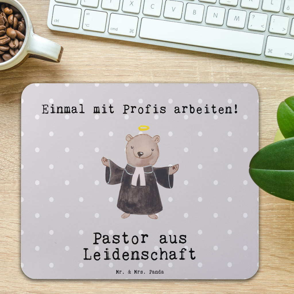 Mauspad Pastor aus Leidenschaft Mousepad, Computer zubehör, Büroausstattung, PC Zubehör, Arbeitszimmer, Mauspad, Einzigartiges Mauspad, Designer Mauspad, Mausunterlage, Mauspad Büro, Beruf, Ausbildung, Jubiläum, Abschied, Rente, Kollege, Kollegin, Geschenk, Schenken, Arbeitskollege, Mitarbeiter, Firma, Danke, Dankeschön, Pastor, Diener Gottes<br />Geistlicher, Pfarrer, Prediger<br />Priester, Theologe, Kirche