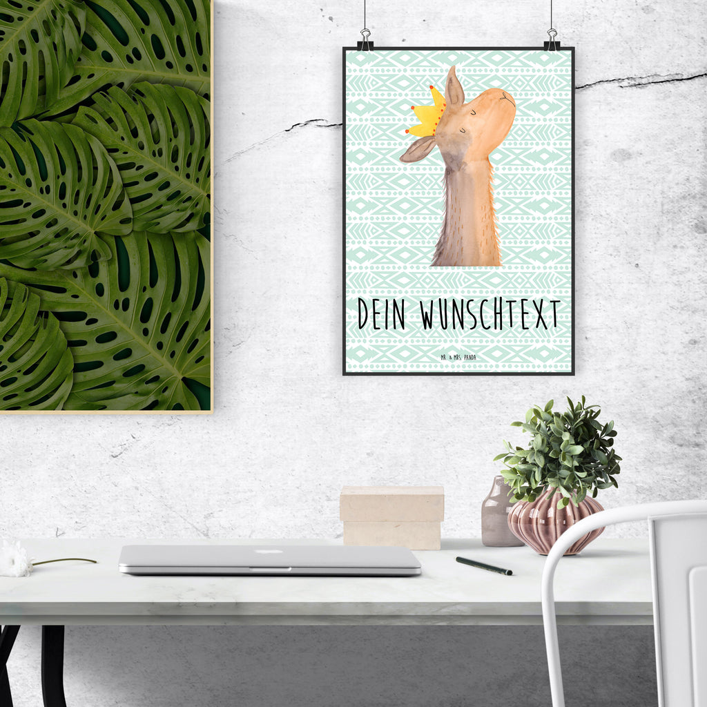 Personalisiertes Poster Lamakopf König Personalisiertes Poster, Personalisiertes Wandposter, Personalisiertes Bild, Personalisierte Wanddeko, Personalisiertes Küchenposter, Personalisiertes Kinderposter, Personalisierte Wanddeko Bild, Personalisierte Raumdekoration, Personalisierte Wanddekoration, Personalisiertes Handgemaltes Poster, Personalisiertes Designposter, Personalisierter Kunstdruck, Personalisierter Posterdruck, Poster mit Namen, Wandposter mit Namen, Bild mit Namen, Wanddeko mit Namen, Küchenposter mit Namen, Kinderposter mit Namen, Wanddeko Bild mit Namen, Raumdekoration mit Namen, Wanddekoration mit Namen, Kunstdruck mit Namen, Posterdruck mit Namen, Wunschtext Poster, Poster selbst gestalten., Lama, Alpaka, Lamas, König, Königin, Freundin, Mama, Papa, Büro Kollege, Kollegin, Chef, Vorgesetzter, Abi, Abitur