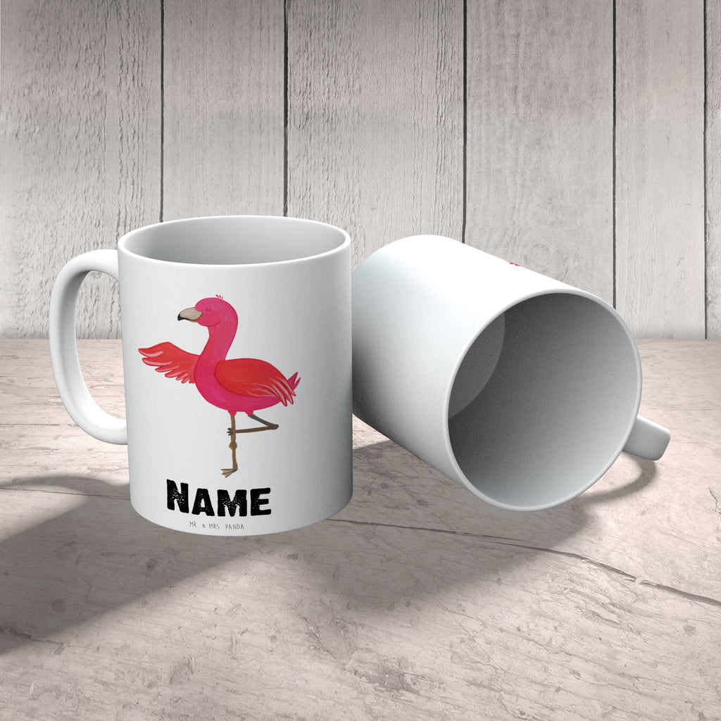 Personalisierte Tasse Flamingo Yoga Personalisierte Tasse, Namenstasse, Wunschname, Personalisiert, Tasse, Namen, Drucken, Tasse mit Namen, Flamingo, Vogel, Yoga, Namaste, Achtsamkeit, Yoga-Übung, Entspannung, Ärger, Aufregen, Tiefenentspannung