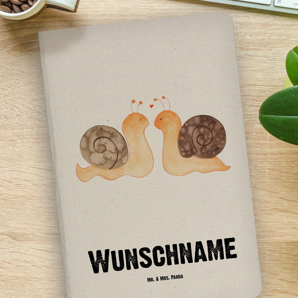 DIN A4 Personalisiertes Notizbuch Schnecken Liebe Personalisiertes Notizbuch, Notizbuch mit Namen, Notizbuch bedrucken, Personalisierung, Namensbuch, Namen, Liebe, Partner, Freund, Freundin, Ehemann, Ehefrau, Heiraten, Verlobung, Heiratsantrag, Liebesgeschenk, Jahrestag, Hocheitstag