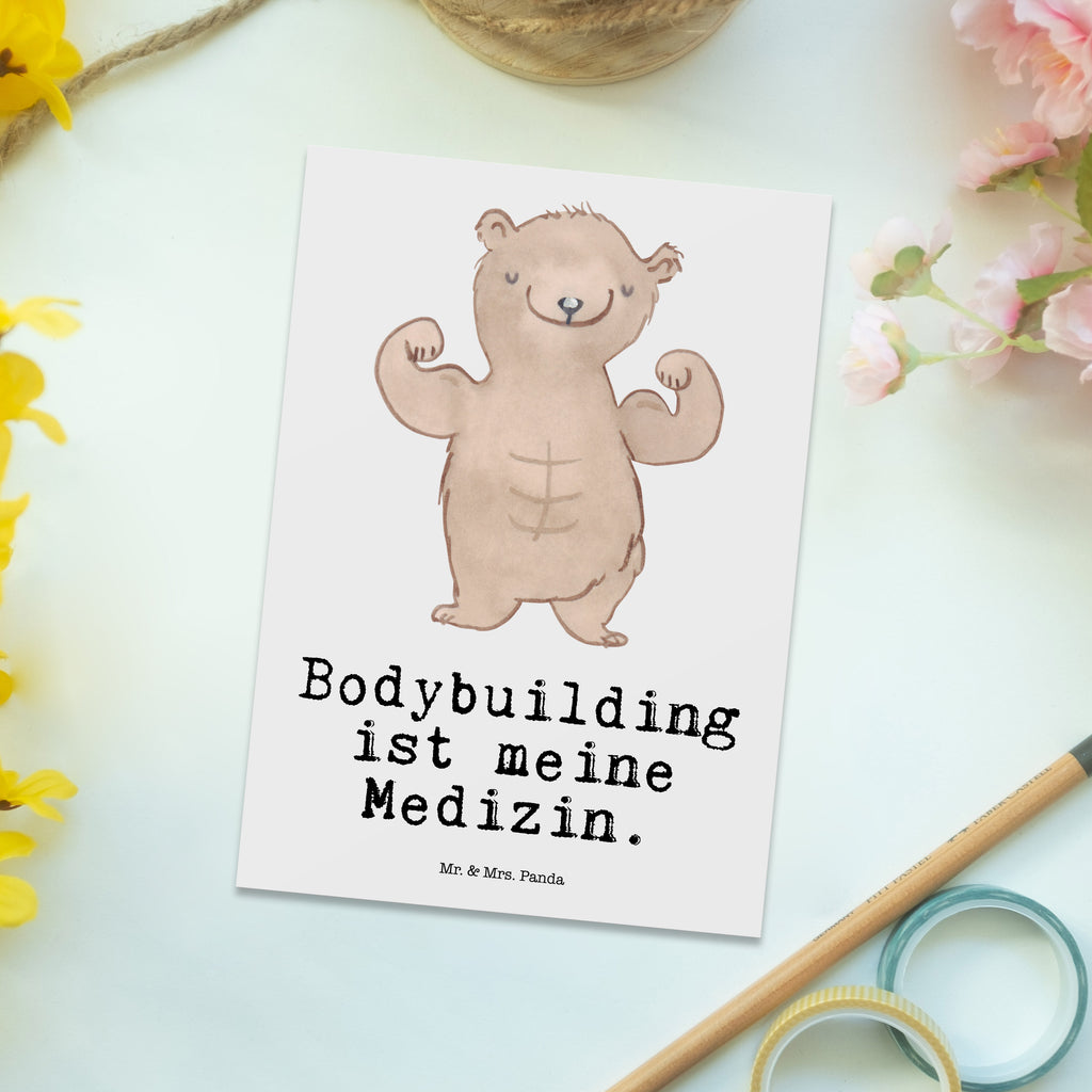 Postkarte Bär Bodybuilding Medizin Postkarte, Karte, Geschenkkarte, Grußkarte, Einladung, Ansichtskarte, Geburtstagskarte, Einladungskarte, Dankeskarte, Ansichtskarten, Einladung Geburtstag, Einladungskarten Geburtstag, Geschenk, Sport, Sportart, Hobby, Schenken, Danke, Dankeschön, Auszeichnung, Gewinn, Sportler, Bodybuilding, Muskelmasse, Körpergestaltung, Leistungssport, Gewichtheben, Fitnessstudio, Muskelaufbau, Krafttraining, Sportprogramm, Training, Fettabbau, Ausdauer, Stärke, Fitness, Kondition