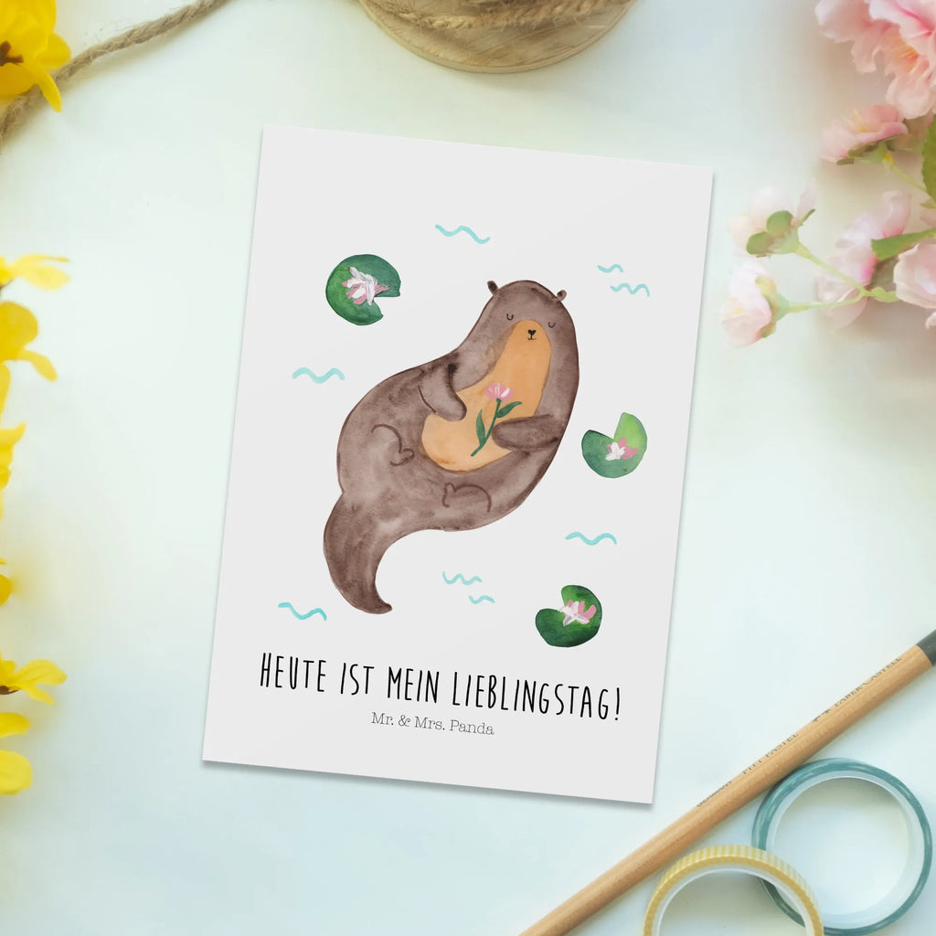 Postkarte Otter Seerose Postkarte, Karte, Geschenkkarte, Grußkarte, Einladung, Ansichtskarte, Geburtstagskarte, Einladungskarte, Dankeskarte, Ansichtskarten, Einladung Geburtstag, Einladungskarten Geburtstag, Otter, Fischotter, Seeotter, Otter Seeotter See Otter