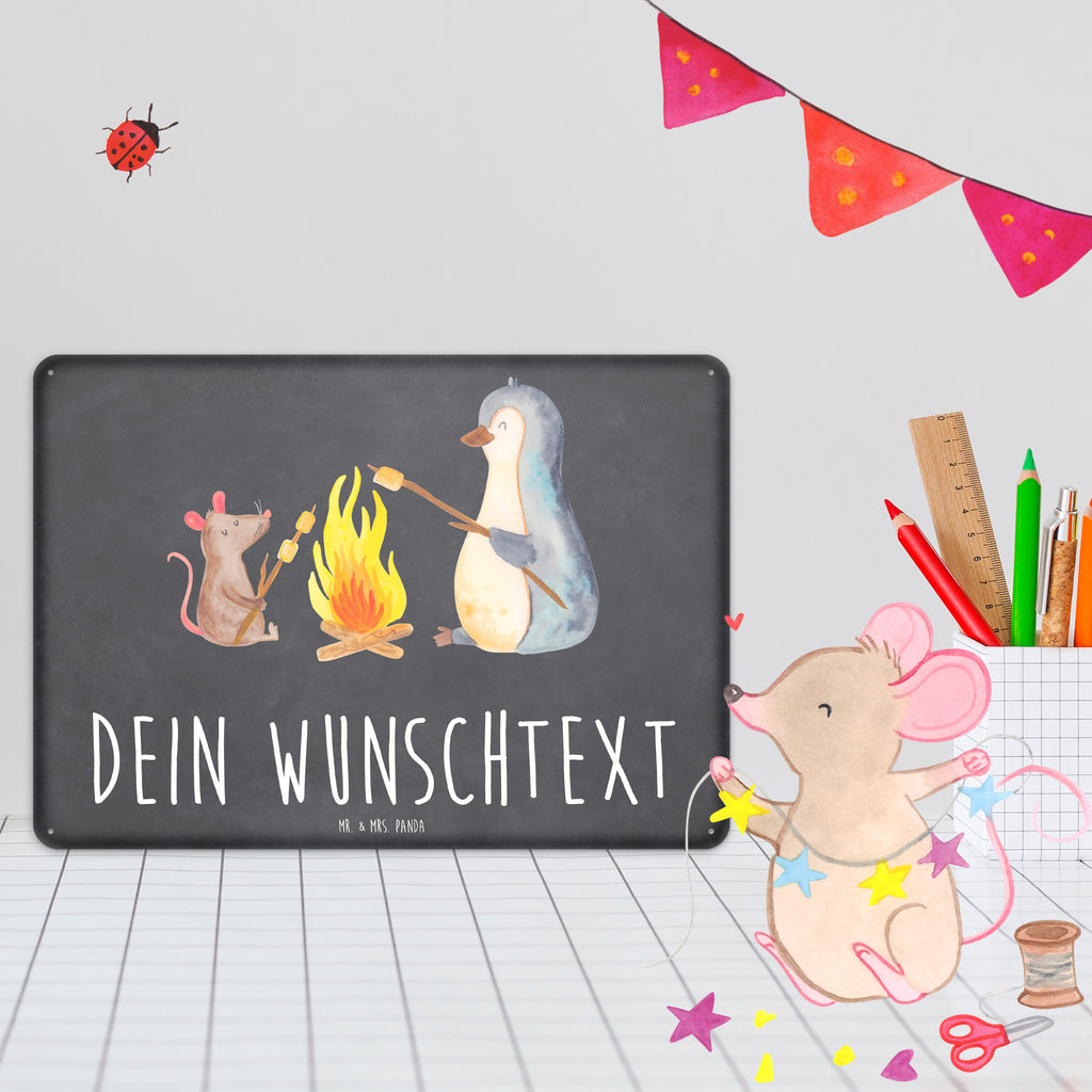 Personalisiertes Blechschild Pinguin Lagerfeuer Blechschild, Metallschild, Geschenk Schild, Schild, Magnet-Metall-Schild, Deko Schild, Wandschild, Wand-Dekoration, Türschild, Pinguin, Maus, Pinguine, Lagerfeuer, Leben, Arbeit, Job, Motivation, Büro, Büroalltag, Lebensspruch, Lebensmotivation, Neustart, Liebe, grillen, Feuer, Marshmallows