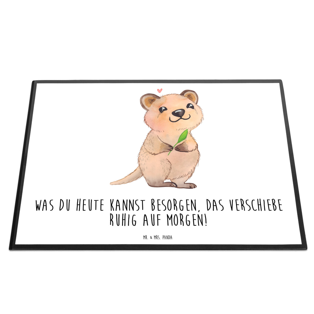 Schreibtischunterlage Quokka Happy Schreibunterlage, Schreibtischauflage, Bürobedarf, Büroartikel, Schreibwaren, Schreibtisch Unterlagen, Schreibtischunterlage Groß, Tiermotive, Gute Laune, lustige Sprüche, Tiere, Quokka, Verschieben, Aufschieberitis, Lustiger Spruch, Niedliches Tier, Dinge erledigen