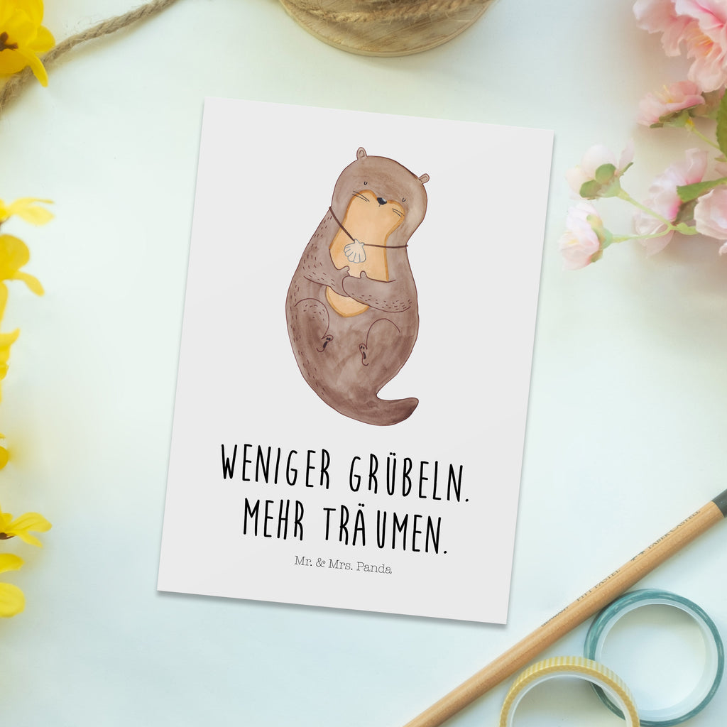 Postkarte Otter Muschel Postkarte, Karte, Geschenkkarte, Grußkarte, Einladung, Ansichtskarte, Geburtstagskarte, Einladungskarte, Dankeskarte, Ansichtskarten, Einladung Geburtstag, Einladungskarten Geburtstag, Otter, Fischotter, Seeotter, Otterliebe, grübeln, träumen, Motivation, Tagträumen, Büro