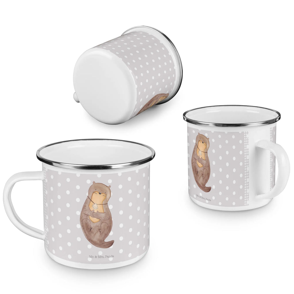 Camping Emaille Tasse Otter mit Muschelmedaillon Campingtasse, Trinkbecher, Metalltasse, Outdoor Tasse, Emaille Trinkbecher, Blechtasse Outdoor, Emaille Campingbecher, Edelstahl Trinkbecher, Metalltasse für Camping, Kaffee Blechtasse, Camping Tasse Metall, Emaille Tasse, Emaille Becher, Tasse Camping, Tasse Emaille, Emaille Tassen, Camping Becher, Metall Tasse, Camping Tassen, Blechtasse, Emaille Tasse Camping, Camping Tasse Emaille, Emailletasse, Camping Tassen Emaille, Campingbecher, Blechtassen, Outdoor Becher, Campingtassen, Emaille Becher Camping, Camping Becher Edelstahl, Otter, Fischotter, Seeotter, Otterliebe, grübeln, träumen, Motivation, Tagträumen, Büro