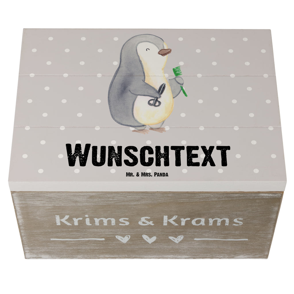 Personalisierte Holzkiste Friseur Herz Holzkiste mit Namen, Kiste mit Namen, Schatzkiste mit Namen, Truhe mit Namen, Schatulle mit Namen, Erinnerungsbox mit Namen, Erinnerungskiste, mit Namen, Dekokiste mit Namen, Aufbewahrungsbox mit Namen, Holzkiste Personalisiert, Kiste Personalisiert, Schatzkiste Personalisiert, Truhe Personalisiert, Schatulle Personalisiert, Erinnerungsbox Personalisiert, Erinnerungskiste Personalisiert, Dekokiste Personalisiert, Aufbewahrungsbox Personalisiert, Geschenkbox personalisiert, GEschenkdose personalisiert, Beruf, Ausbildung, Jubiläum, Abschied, Rente, Kollege, Kollegin, Geschenk, Schenken, Arbeitskollege, Mitarbeiter, Firma, Danke, Dankeschön, Frisör, Haarstylist, Frisörbesuch, Friseursalon, Barbier, Coiffeur, Eröffnung Friseur