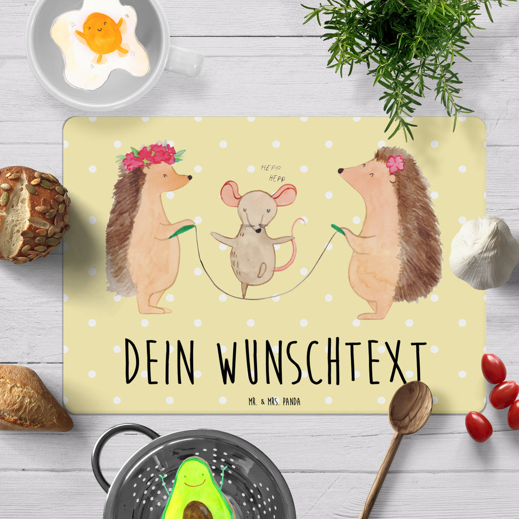 Personalisiertes Tischset Igel Seilhüpfen Personalisiertes Tischet, Personalisierter Tischuntersetzer, Personalisiertes Platzset, tischset personalisiert, personalisiertes tischset, personalisierte platzsets, platzset personalisiert, personalisierte platzdeckchen, platzdeckchen personalisiert, tischset mit namen, platzdeckchen mit namen, platzset mit namen abwaschbar, platzset mit namen, tischset abwaschbar mit namen, Tiermotive, Gute Laune, lustige Sprüche, Tiere, Igel, Maus, Seilspringen, Seilhüpfen, Kinder, Kindergarten