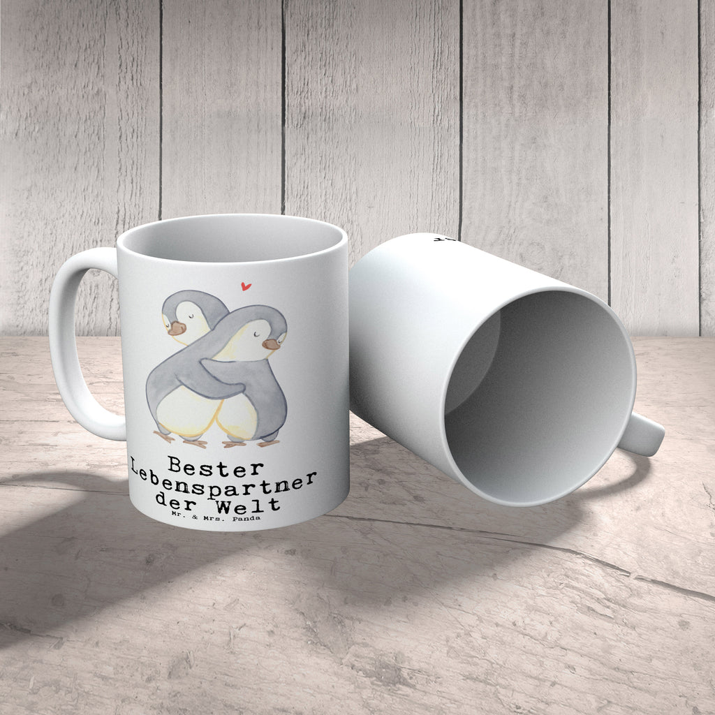 Tasse Pinguin Bester Lebenspartner der Welt Tasse, Kaffeetasse, Teetasse, Becher, Kaffeebecher, Teebecher, Keramiktasse, Porzellantasse, Büro Tasse, Geschenk Tasse, Tasse Sprüche, Tasse Motive, Kaffeetassen, Tasse bedrucken, Designer Tasse, Cappuccino Tassen, Schöne Teetassen, für, Dankeschön, Geschenk, Schenken, Geburtstag, Geburtstagsgeschenk, Geschenkidee, Danke, Bedanken, Mitbringsel, Freude machen, Geschenktipp, Lebenspartner, Ehepartner, Partner, Ehemann, Ehefrau, Liebe, Freund, Freundin, Hochzeitstag, verliebt