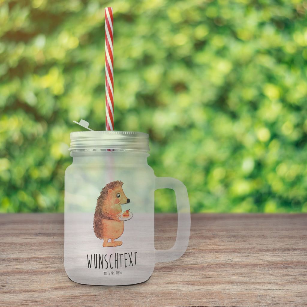 Personalisiertes Trinkglas Mason Jar Igel Kuchenstück Personalisiertes Mason Jar, Personalisiertes Glas, Personalisiertes Trinkglas, Personalisiertes Henkelglas, Personalisiertes Sommerglas, Personalisiertes Einmachglas, Personalisiertes Cocktailglas, Personalisiertes Cocktail-Glas, mit Namen, Wunschtext, Wunschnamen, Mason Jar selbst bedrucken, Wunschglas mit Namen, Bedrucktes Trinkglas, Geschenk mit Namen, Tiermotive, Gute Laune, lustige Sprüche, Tiere, Igel, Essen Spruch, Kuchen, Backen Geschenk, Kuchen backen, Einladung Party, Geburtstagskuchen, Torte