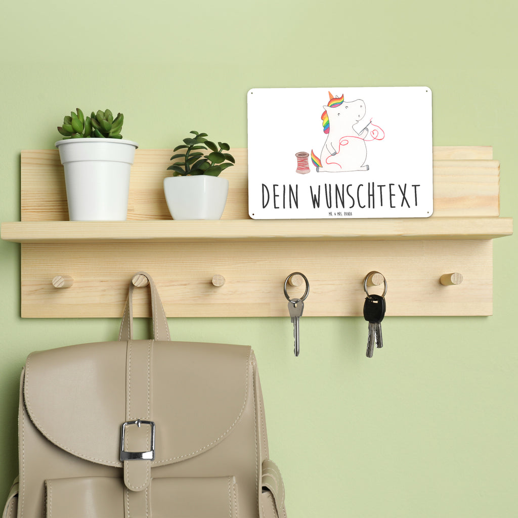 Personalisiertes Blechschild Einhorn Näherin Blechschild, Metallschild, Geschenk Schild, Schild, Magnet-Metall-Schild, Deko Schild, Wandschild, Wand-Dekoration, Türschild, Einhorn, Einhörner, Einhorn Deko, Pegasus, Unicorn, Näherin, nähen, Mädchen, Freundin, Häkeln, Stricken, basteln, Nähzimmer