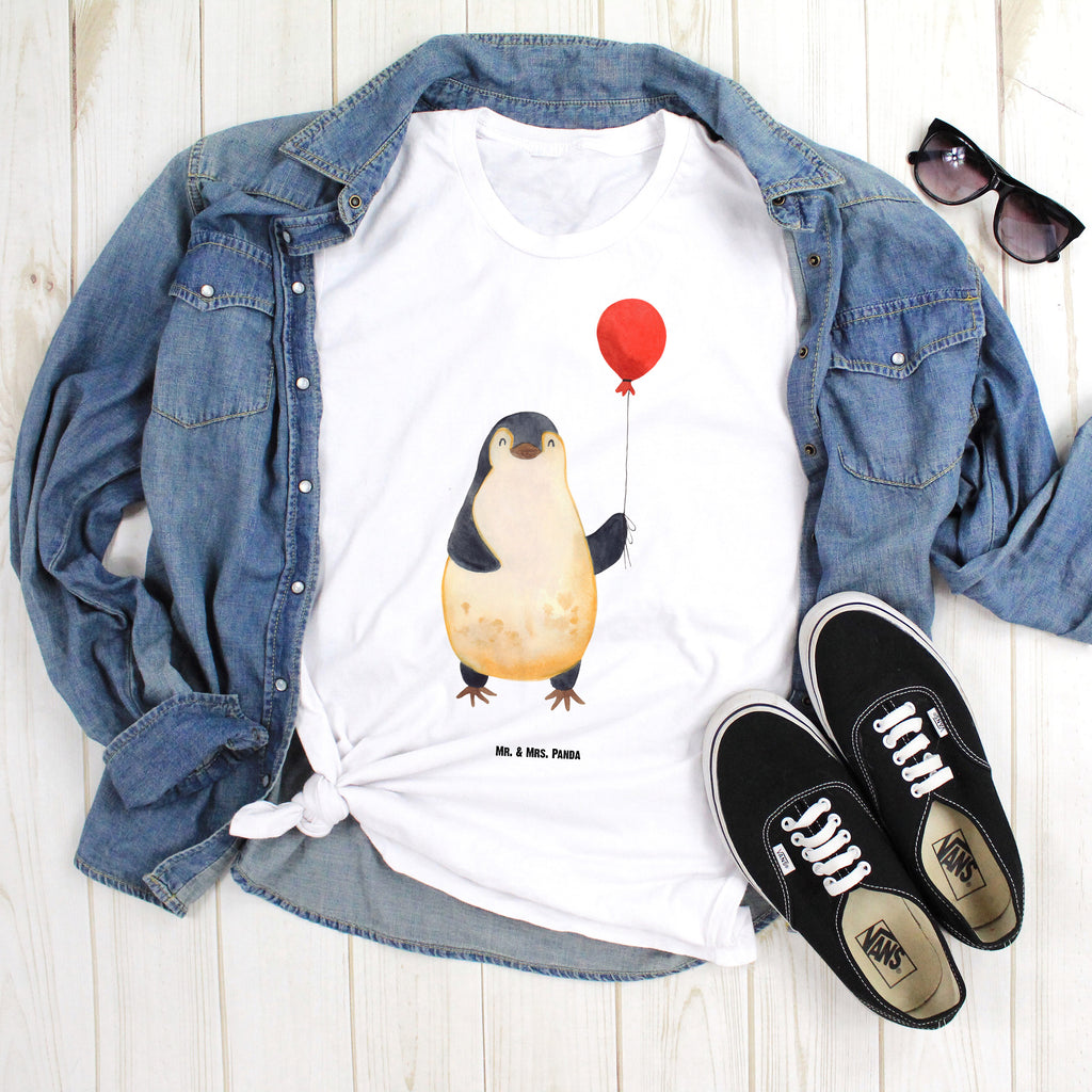 T-Shirt Standard Pinguin Luftballon T-Shirt, Shirt, Tshirt, Lustiges T-Shirt, T-Shirt mit Spruch, Party, Junggesellenabschied, Jubiläum, Geburstag, Herrn, Damen, Männer, Frauen, Schlafshirt, Nachthemd, Sprüche, Pinguin, Pinguine, Luftballon, Tagträume, Lebenslust, Geschenk Freundin, Geschenkidee, beste Freundin, Motivation, Neustart, neues Leben, Liebe, Glück