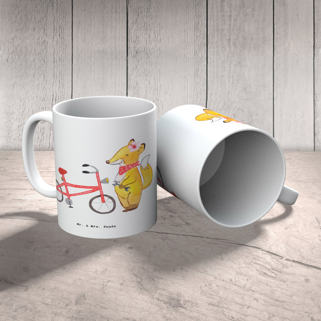 Tasse Zweirad Mechanikerin mit Herz Tasse, Kaffeetasse, Teetasse, Becher, Kaffeebecher, Teebecher, Keramiktasse, Porzellantasse, Büro Tasse, Geschenk Tasse, Tasse Sprüche, Tasse Motive, Kaffeetassen, Tasse bedrucken, Designer Tasse, Cappuccino Tassen, Schöne Teetassen, Beruf, Ausbildung, Jubiläum, Abschied, Rente, Kollege, Kollegin, Geschenk, Schenken, Arbeitskollege, Mitarbeiter, Firma, Danke, Dankeschön