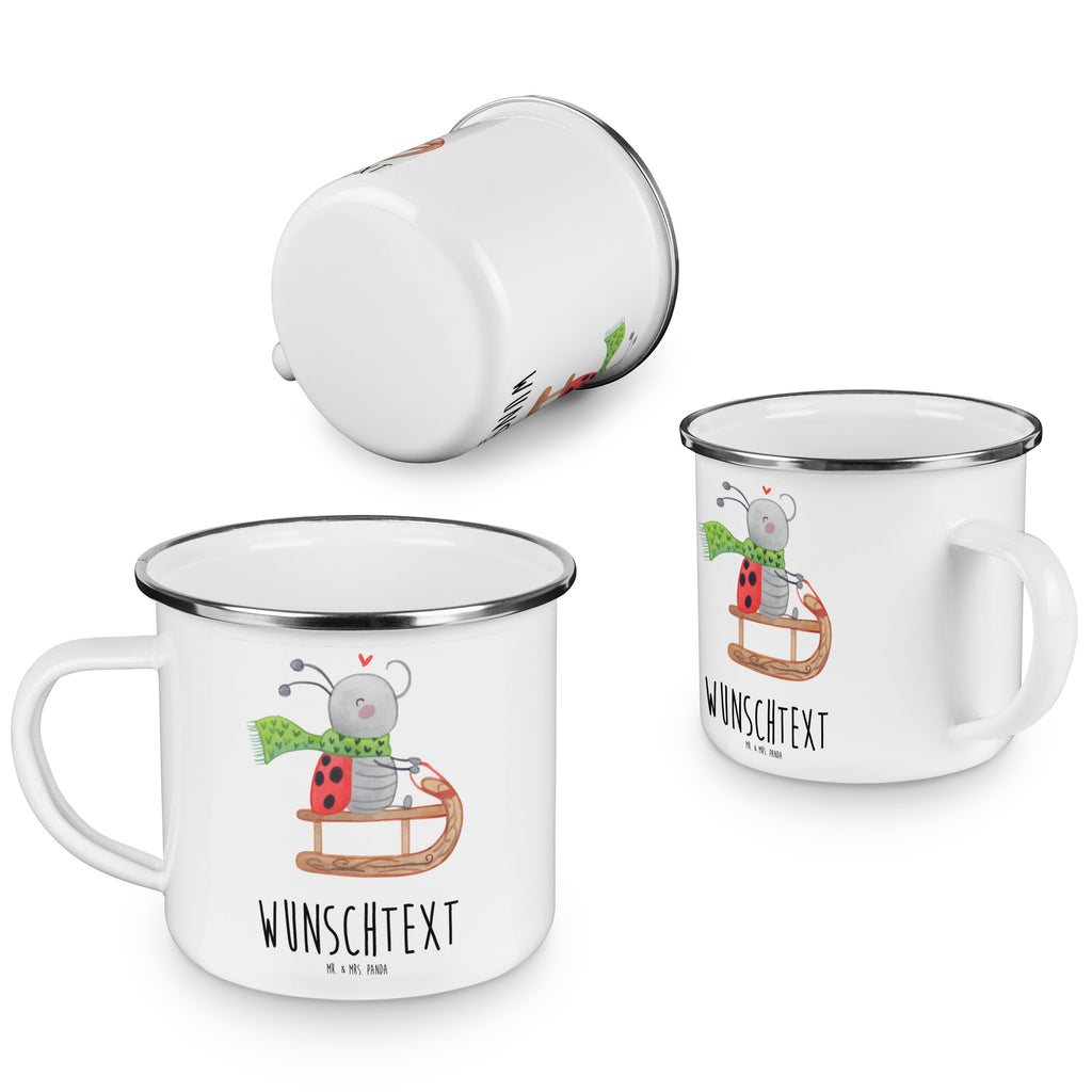 Personalisierte Emaille Tasse Smörle Rodeln Emaille Tasse personalisiert, Emaille Tasse mit Namen, Campingtasse personalisiert, Namenstasse, Campingtasse bedrucken, Campinggeschirr personalsisert, tasse mit namen, personalisierte tassen, personalisierte tasse, tasse selbst gestalten, tasse bedrucken, tassen bedrucken, Winter, Weihnachten, Weihnachtsdeko, Nikolaus, Advent, Heiligabend, Wintermotiv, Schlittenfahren, Smörle, Marzipan