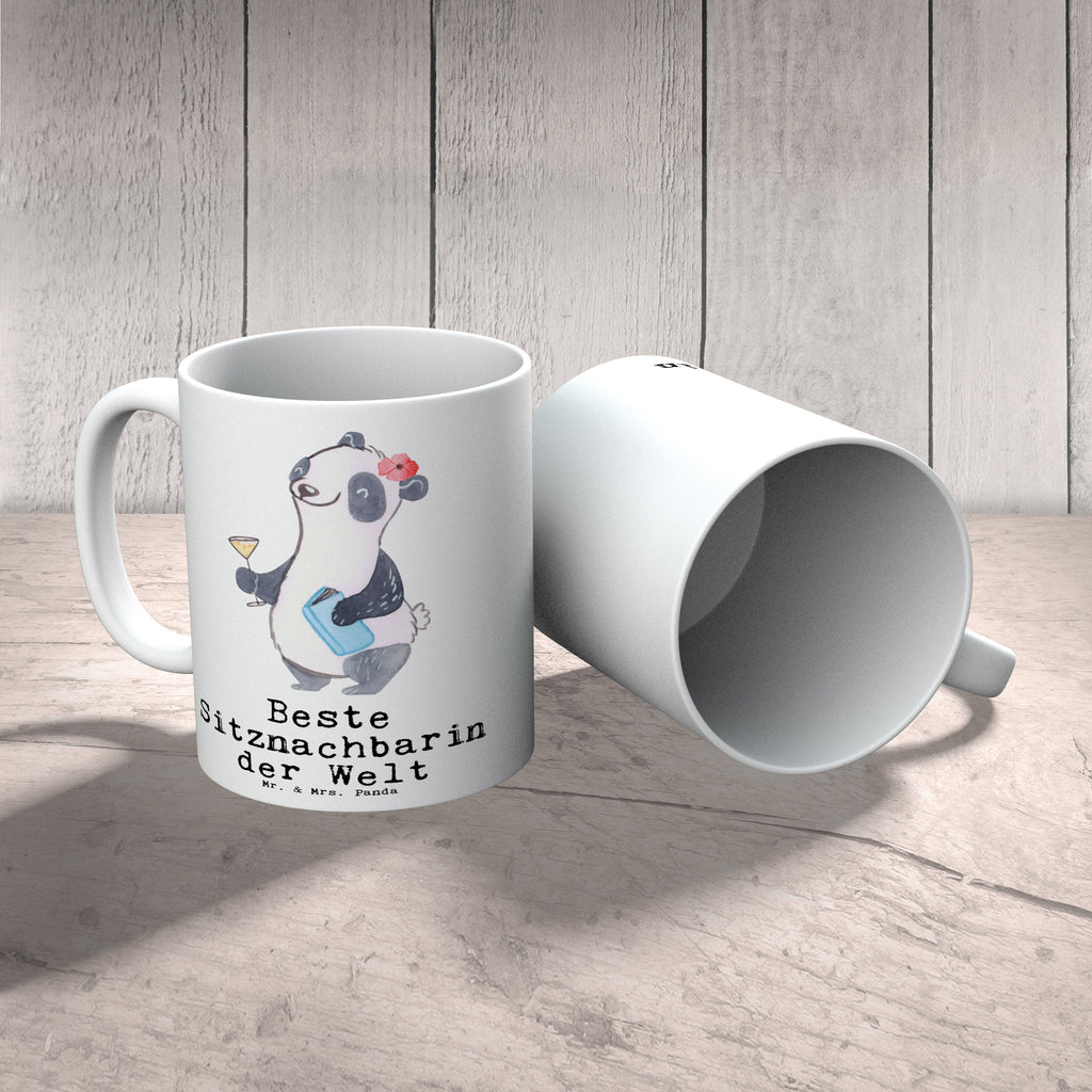 Tasse Panda Beste Sitznachbarin der Welt Tasse, Kaffeetasse, Teetasse, Becher, Kaffeebecher, Teebecher, Keramiktasse, Porzellantasse, Büro Tasse, Geschenk Tasse, Tasse Sprüche, Tasse Motive, Kaffeetassen, Tasse bedrucken, Designer Tasse, Cappuccino Tassen, Schöne Teetassen, für, Dankeschön, Geschenk, Schenken, Geburtstag, Geburtstagsgeschenk, Geschenkidee, Danke, Bedanken, Mitbringsel, Freude machen, Geschenktipp, Sitznachbarin, Stuhlnachbar, Mitschülerin, Nachbarin, Uni, Universität, Seminar, Kommilitone, Tischnachbar, Schule, Mitstudentin, Hochschule, Beste Sitznachbarin der Welt, Weltbeste Sitznachbarin