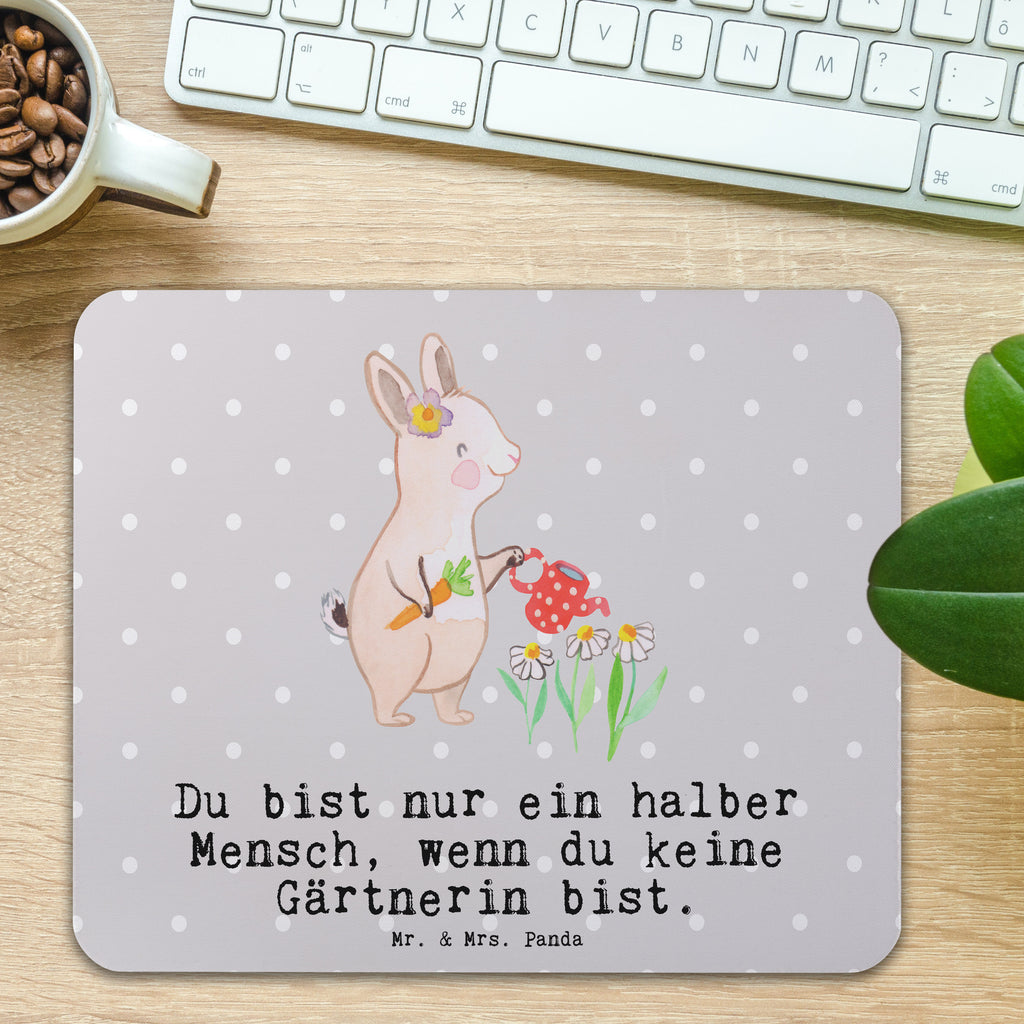 Mauspad Gärtnerin mit Herz Mousepad, Computer zubehör, Büroausstattung, PC Zubehör, Arbeitszimmer, Mauspad, Einzigartiges Mauspad, Designer Mauspad, Mausunterlage, Mauspad Büro, Beruf, Ausbildung, Jubiläum, Abschied, Rente, Kollege, Kollegin, Geschenk, Schenken, Arbeitskollege, Mitarbeiter, Firma, Danke, Dankeschön, Gärtnerin, Gartenplaner, Gärtnerei, Gartenbau, Hobbygärtnerin, Garten- und Landschaftsbauerin