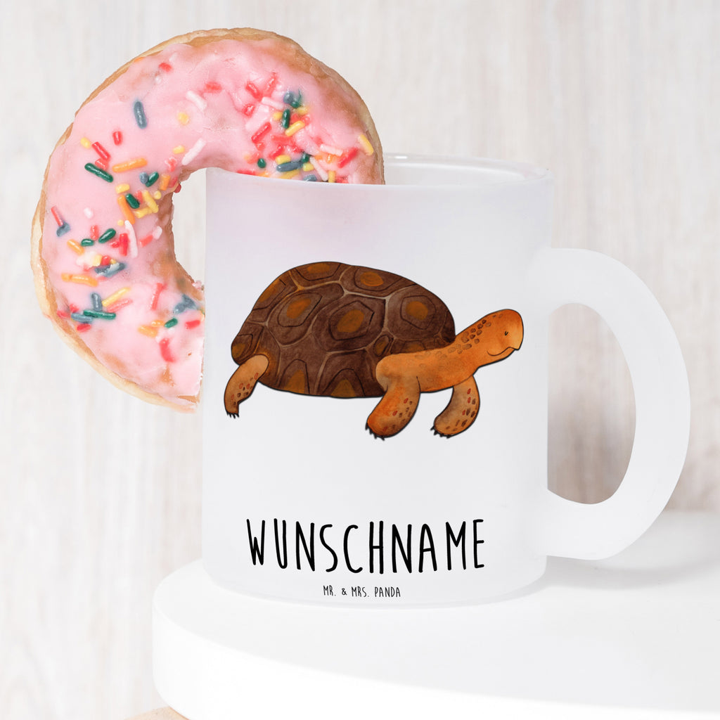 Personalisierte Teetasse Schildkröte marschiert Personalisierte Teetasse, Personalisiertes Teeglas, Personalisierter Teebecher, Personalisierte Glas Teetasse, Personalisierte Teetasse aus Glas, Teetasse mit Namen, Teeglas mit Namen, Teebecher mit Namen, Glas Teetasse mit Namen, Teetasse aus Glas mit Namen, Teetasse Wunschname, Teetasse selbst gestalten., Meerestiere, Meer, Urlaub, Schildkröte, Schildkröten, get lost, Abenteuer, Reiselust, Inspiration, Neustart, Motivation, Lieblingsmensch