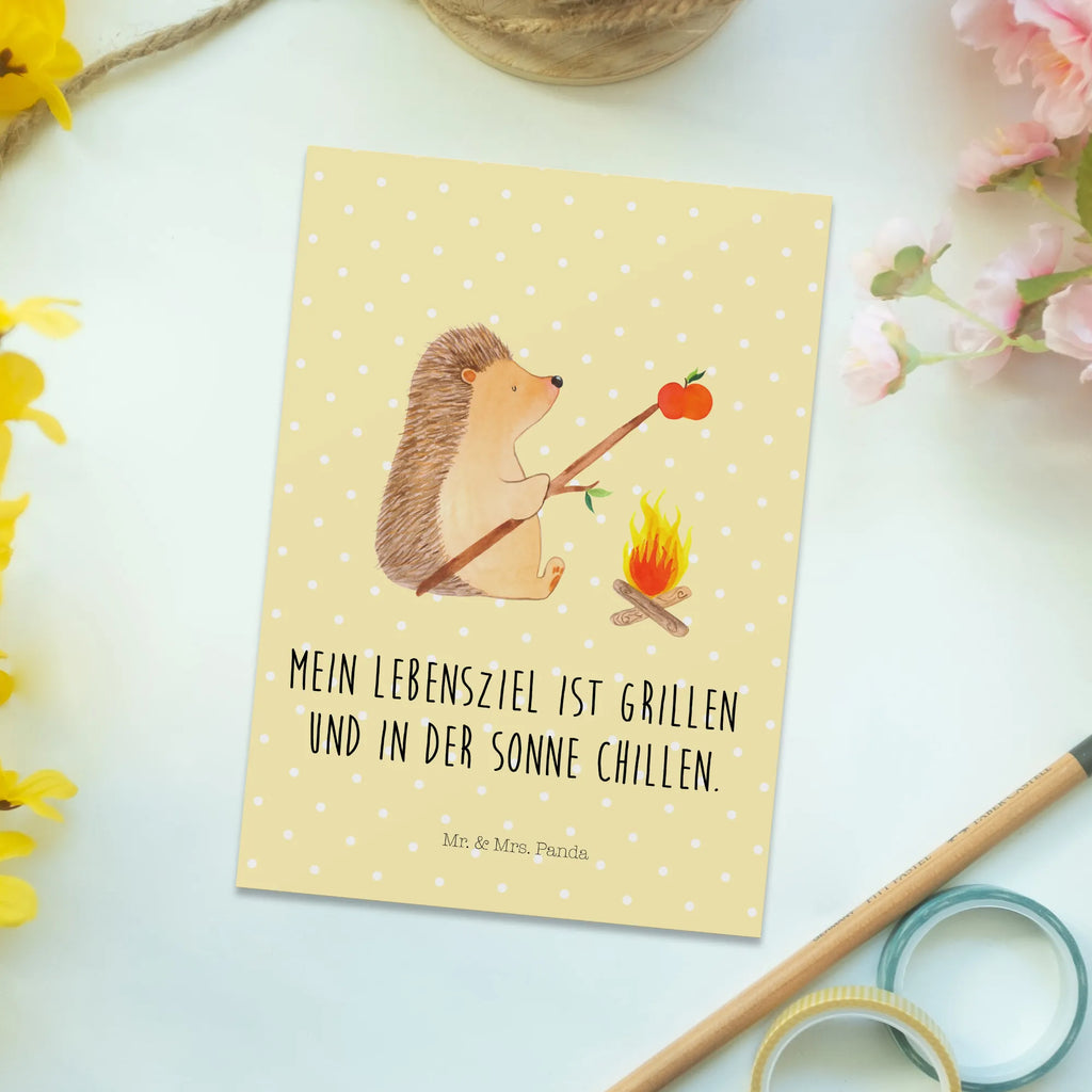 Postkarte Igel grillt Postkarte, Karte, Geschenkkarte, Grußkarte, Einladung, Ansichtskarte, Geburtstagskarte, Einladungskarte, Dankeskarte, Ansichtskarten, Einladung Geburtstag, Einladungskarten Geburtstag, Tiermotive, Gute Laune, lustige Sprüche, Tiere, Igel, Grillen, Ziele, Motivation, arbeitslos, Sinn des Lebens, Spruch