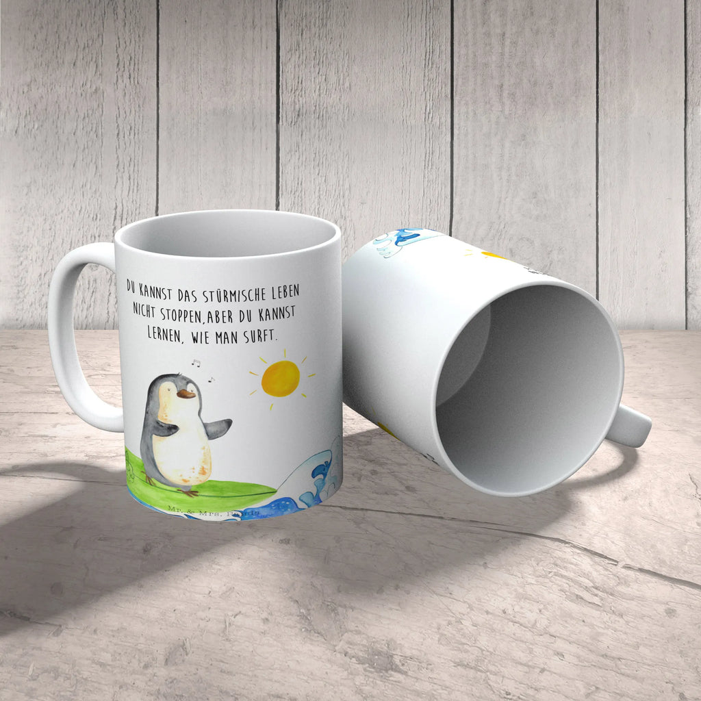 Tasse Pinguin Surfer Tasse, Kaffeetasse, Teetasse, Becher, Kaffeebecher, Teebecher, Keramiktasse, Porzellantasse, Büro Tasse, Geschenk Tasse, Tasse Sprüche, Tasse Motive, Kaffeetassen, Tasse bedrucken, Designer Tasse, Cappuccino Tassen, Schöne Teetassen, Pinguin, Pinguine, surfen, Surfer, Hawaii, Urlaub, Wellen, Wellen reiten, Portugal