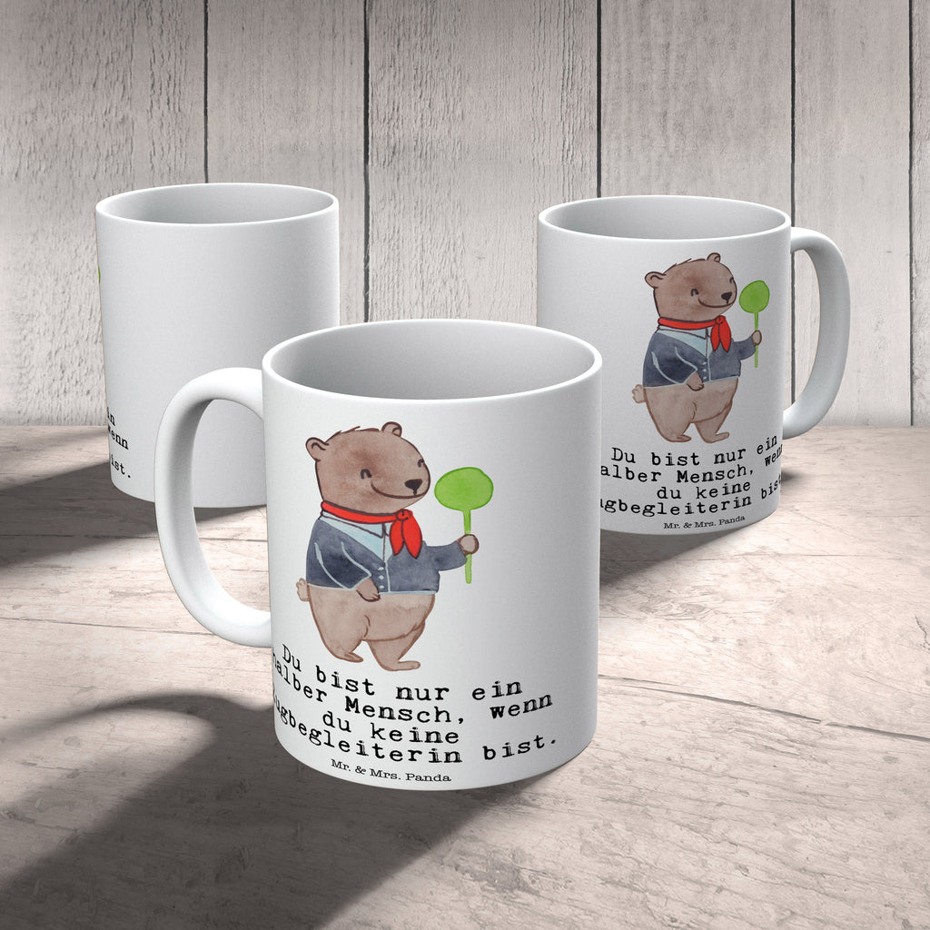 Tasse Zugbegleiterin mit Herz Tasse, Kaffeetasse, Teetasse, Becher, Kaffeebecher, Teebecher, Keramiktasse, Porzellantasse, Büro Tasse, Geschenk Tasse, Tasse Sprüche, Tasse Motive, Kaffeetassen, Tasse bedrucken, Designer Tasse, Cappuccino Tassen, Schöne Teetassen, Beruf, Ausbildung, Jubiläum, Abschied, Rente, Kollege, Kollegin, Geschenk, Schenken, Arbeitskollege, Mitarbeiter, Firma, Danke, Dankeschön