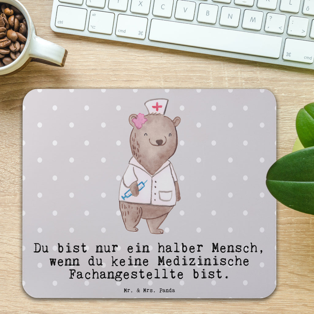 Mauspad Medizinische Fachangestellte mit Herz Mousepad, Computer zubehör, Büroausstattung, PC Zubehör, Arbeitszimmer, Mauspad, Einzigartiges Mauspad, Designer Mauspad, Mausunterlage, Mauspad Büro, Beruf, Ausbildung, Jubiläum, Abschied, Rente, Kollege, Kollegin, Geschenk, Schenken, Arbeitskollege, Mitarbeiter, Firma, Danke, Dankeschön, Arzthelferin, Medizinische Fachangestellte, Sprechstundenhilfe