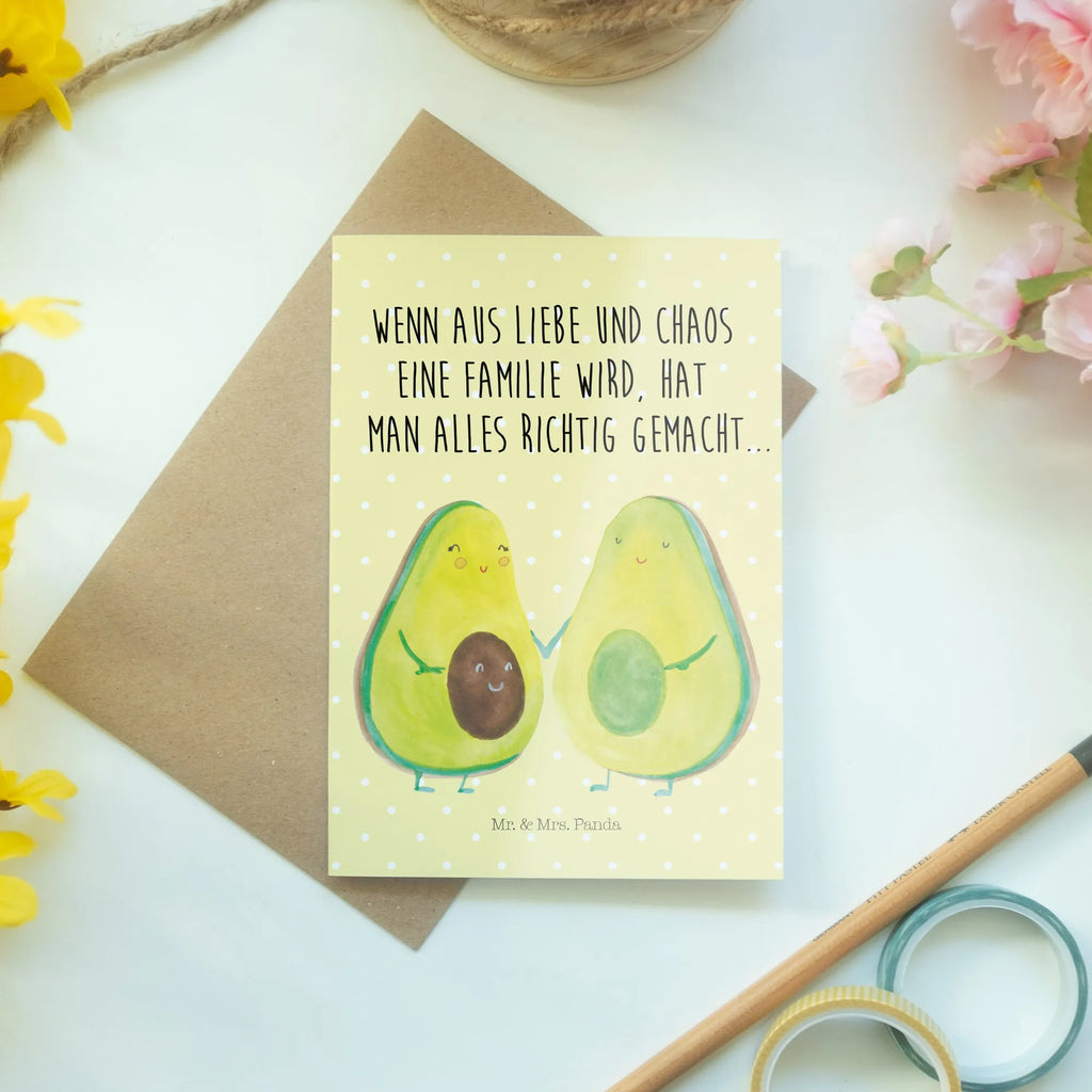 Grußkarte Avocado Pärchen Grußkarte, Klappkarte, Einladungskarte, Glückwunschkarte, Hochzeitskarte, Geburtstagskarte, Karte, Ansichtskarten, Avocado, Veggie, Vegan, Gesund, Avocuddle, Liebe, Schwangerschaft, Familie, Babyshower, Babyparty, Hochzeit, Kinder, Avocados, Geburt