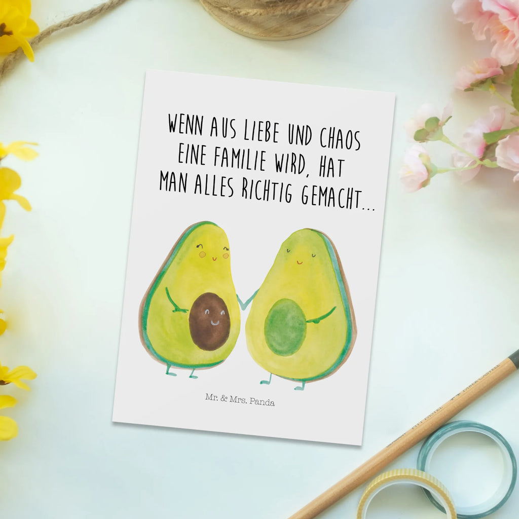 Postkarte Avocado Pärchen Postkarte, Karte, Geschenkkarte, Grußkarte, Einladung, Ansichtskarte, Geburtstagskarte, Einladungskarte, Dankeskarte, Ansichtskarten, Einladung Geburtstag, Einladungskarten Geburtstag, Avocado, Veggie, Vegan, Gesund, Avocuddle, Liebe, Schwangerschaft, Familie, Babyshower, Babyparty, Hochzeit, Kinder, Avocados, Geburt