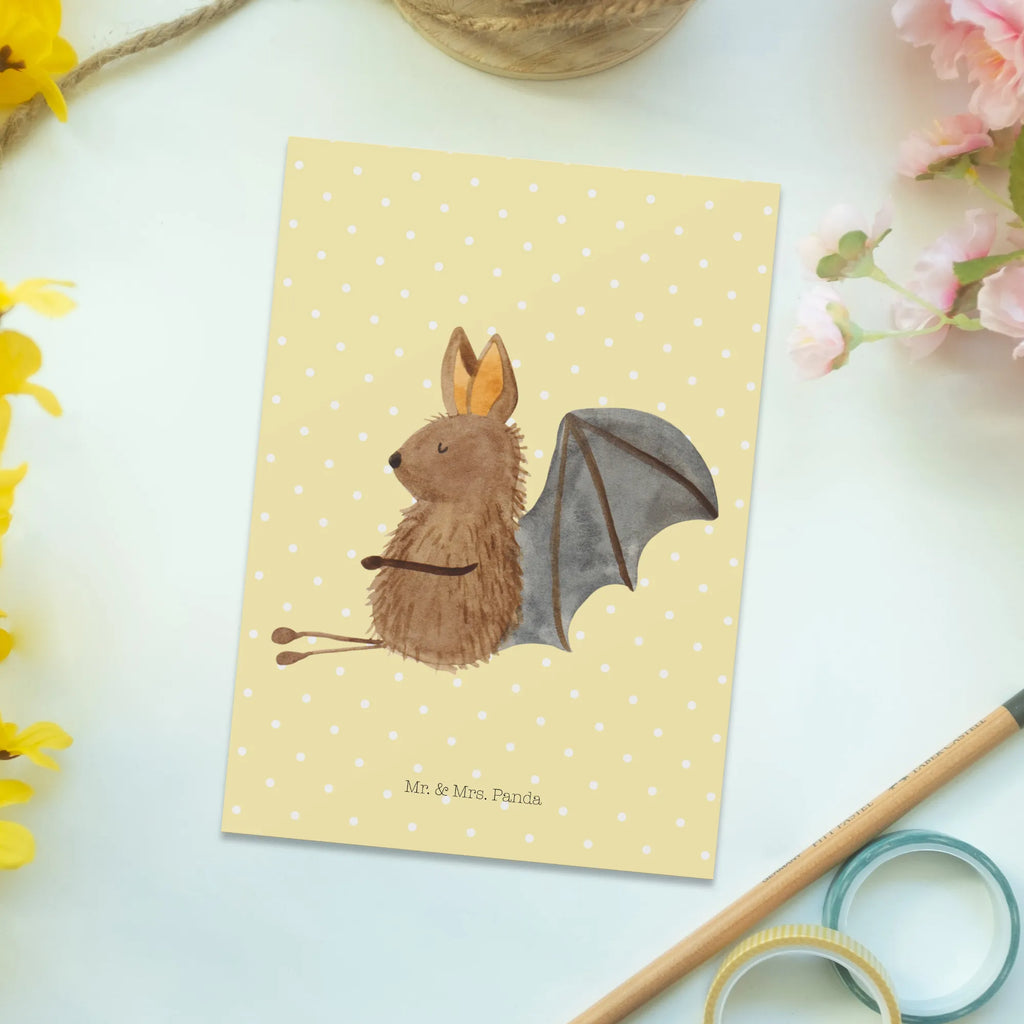 Postkarte Fledermaus Sitzen Postkarte, Karte, Geschenkkarte, Grußkarte, Einladung, Ansichtskarte, Geburtstagskarte, Einladungskarte, Dankeskarte, Ansichtskarten, Einladung Geburtstag, Einladungskarten Geburtstag, Tiermotive, Gute Laune, lustige Sprüche, Tiere, Fledermaus, Fledermäuse, Motivation, entspannen