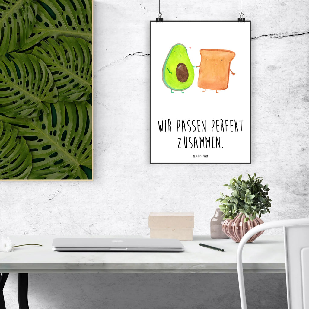 Poster Avocado Toast Poster, Wandposter, Bild, Wanddeko, Küchenposter, Kinderposter, Wanddeko Bild, Raumdekoration, Wanddekoration, Handgemaltes Poster, Mr. & Mrs. Panda Poster, Designposter, Kunstdruck, Posterdruck, Avocado, Veggie, Vegan, Gesund, Toast, Toastbrot, Liebespaar, Pärchen, Freund, Freundin, Verlobt, Verlobungsparty, Hochzeit, Hochzeitsgeschenk, Jahrestag, Jahrestagsgeschenk