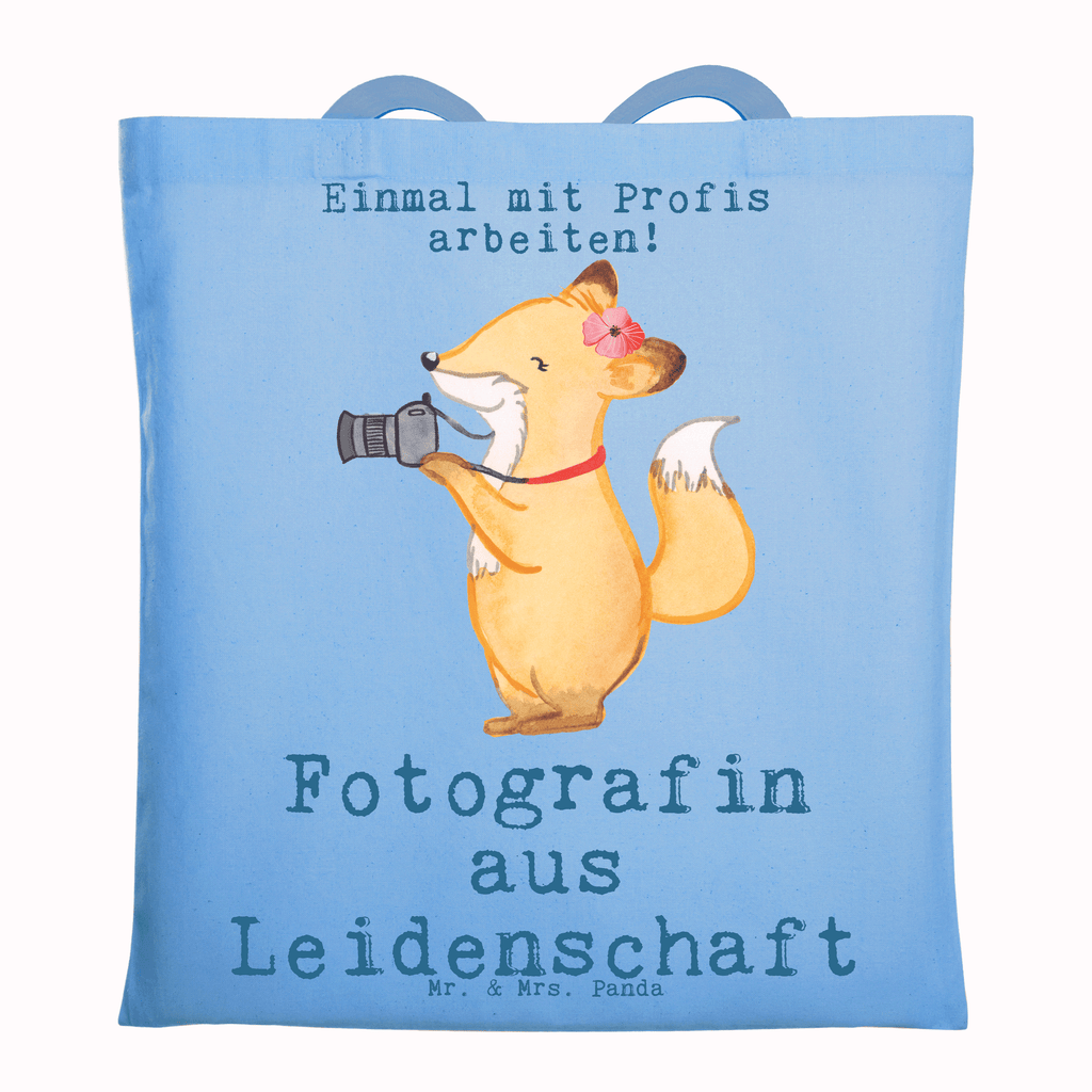 Tragetasche Fotografin aus Leidenschaft Beuteltasche, Beutel, Einkaufstasche, Jutebeutel, Stoffbeutel, Tasche, Shopper, Umhängetasche, Strandtasche, Schultertasche, Stofftasche, Tragetasche, Badetasche, Jutetasche, Einkaufstüte, Laptoptasche, Beruf, Ausbildung, Jubiläum, Abschied, Rente, Kollege, Kollegin, Geschenk, Schenken, Arbeitskollege, Mitarbeiter, Firma, Danke, Dankeschön, Fotografin, Fotoreporterin, Hobbyfotografin, Hochzeitsfotografin, Fotografie, Profi Fotografin