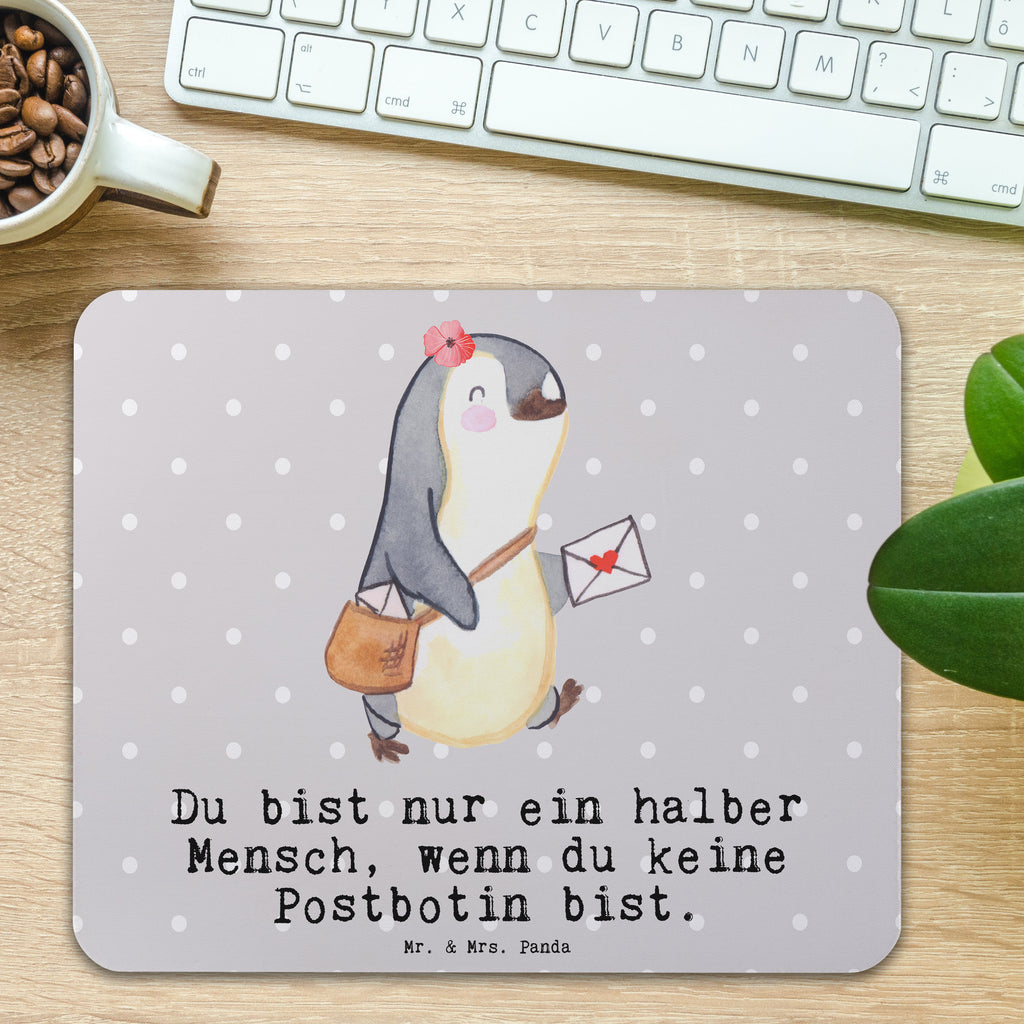 Mauspad Postbotin mit Herz Mousepad, Computer zubehör, Büroausstattung, PC Zubehör, Arbeitszimmer, Mauspad, Einzigartiges Mauspad, Designer Mauspad, Mausunterlage, Mauspad Büro, Beruf, Ausbildung, Jubiläum, Abschied, Rente, Kollege, Kollegin, Geschenk, Schenken, Arbeitskollege, Mitarbeiter, Firma, Danke, Dankeschön, Postbotin, Briefzustellerin, Briefträgerin, Postlerin