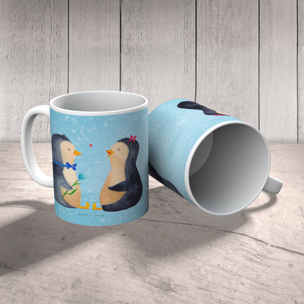 Kindertasse Pinguin Pärchen Kindertasse, Kinder Tasse, Kunststoff Tasse, Kindergarten Tasse, Trinkbecher, Camping Becher, Kaffeetasse, Kunststoffbecher, Kindergartenbecher, Outdoorgeschirr, Kunststoffgeschirr, Reisebecher, Reisetasse, Kinderbecher, Bruchfeste Tasse, Bruchsichere Tasse, Plastik Tasse, Plastiktasse, Pinguin, Pinguine, Liebe, Liebespaar, Liebesbeweis, Liebesgeschenk, Verlobung, Jahrestag, Hochzeitstag, Hochzeit, Hochzeitsgeschenk, große Liebe, Traumpaar