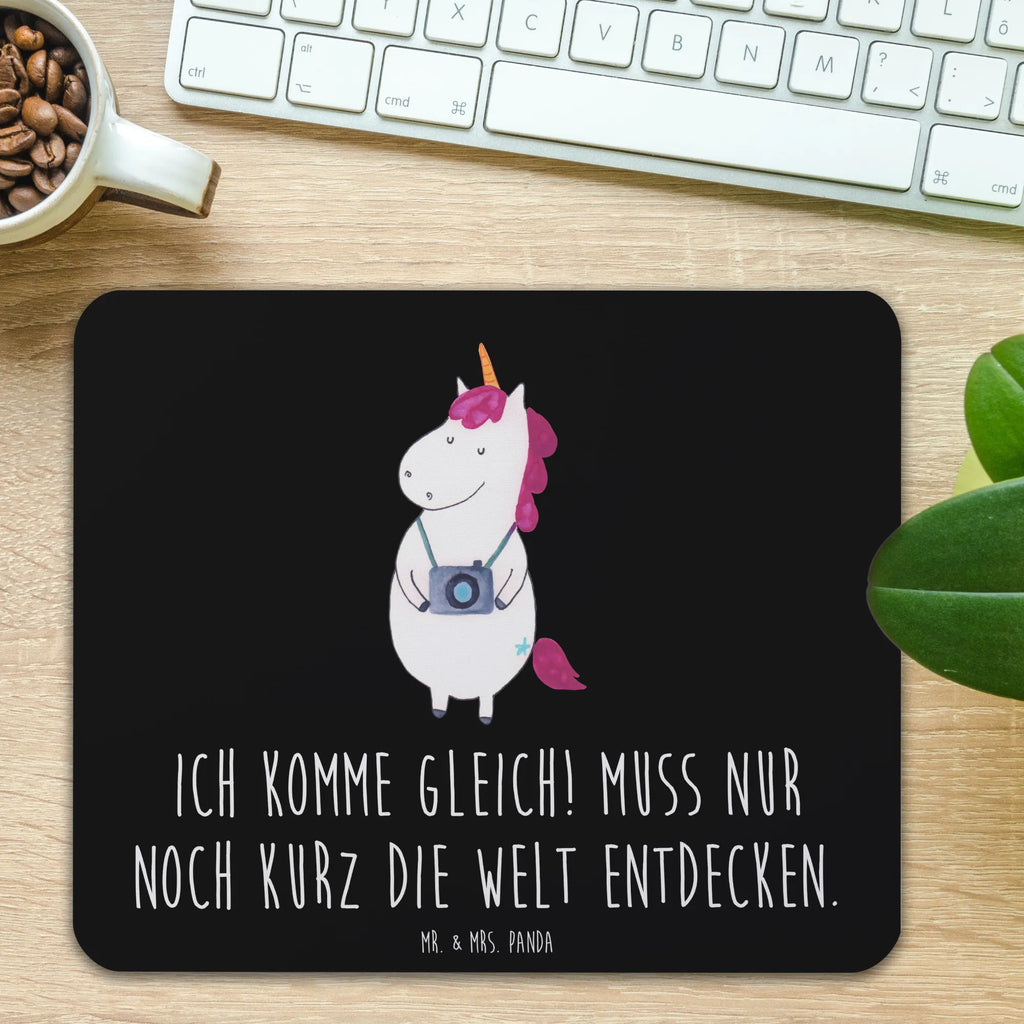 Mauspad Einhorn Fotograf Mousepad, Computer zubehör, Büroausstattung, PC Zubehör, Arbeitszimmer, Mauspad, Einzigartiges Mauspad, Designer Mauspad, Mausunterlage, Mauspad Büro, Einhorn, Einhörner, Einhorn Deko, Pegasus, Unicorn, Fotograf, Fotografie, Kamera, Reisen, Weltreise, Weltenbummler, Urlaub, Tourist, Kurztrip, Reise, Städtereise