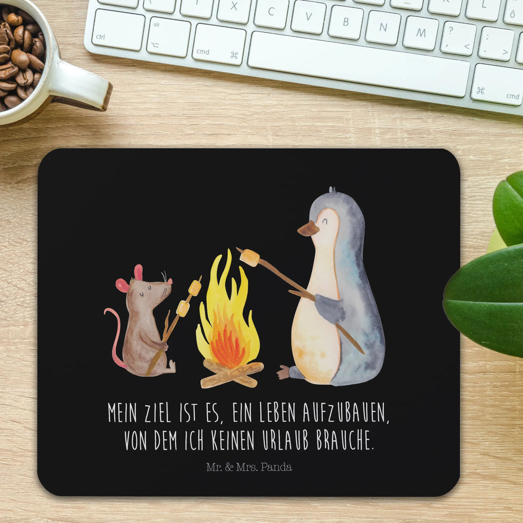 Mauspad Pinguin Lagerfeuer Mousepad, Computer zubehör, Büroausstattung, PC Zubehör, Arbeitszimmer, Mauspad, Einzigartiges Mauspad, Designer Mauspad, Mausunterlage, Mauspad Büro, Pinguin, Maus, Pinguine, Lagerfeuer, Leben, Arbeit, Job, Motivation, Büro, Büroalltag, Lebensspruch, Lebensmotivation, Neustart, Liebe, grillen, Feuer, Marshmallows