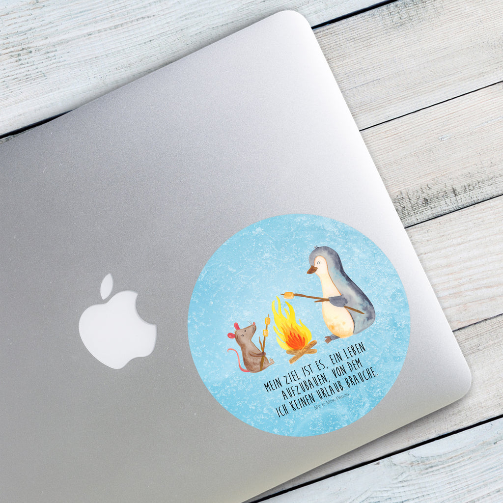 Rund Aufkleber Pinguin Lagerfeuer Sticker, Aufkleber, Etikett, Pinguin, Maus, Pinguine, Lagerfeuer, Leben, Arbeit, Job, Motivation, Büro, Büroalltag, Lebensspruch, Lebensmotivation, Neustart, Liebe, grillen, Feuer, Marshmallows