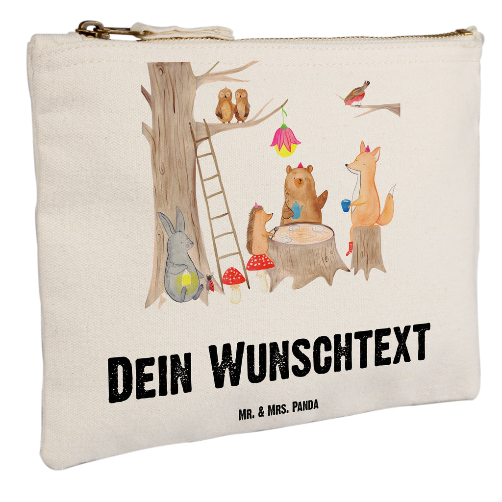 Personalisierte Schminktasche Waldtiere Picknick Personalisierte Schminktasche, Personalisierte Kosmetiktasche, Personalisierter Kosmetikbeutel, Personalisiertes Stiftemäppchen, Personalisiertes Etui, Personalisierte Federmappe, Personalisierte Makeup Bag, Personalisiertes Schminketui, Personalisiertes Kosmetiketui, Personalisiertes Schlamperetui, Schminktasche mit Namen, Kosmetiktasche mit Namen, Kosmetikbeutel mit Namen, Stiftemäppchen mit Namen, Etui mit Namen, Federmappe mit Namen, Makeup Bg mit Namen, Schminketui mit Namen, Kosmetiketui mit Namen, Schlamperetui mit Namen, Schminktasche personalisieren, Schminktasche bedrucken, Schminktasche selbst gestalten, Tiermotive, Gute Laune, lustige Sprüche, Tiere, Waldtiere, Picknick, Wald, Fuchs, Hase, Igel, Maus, Eichhörnchen