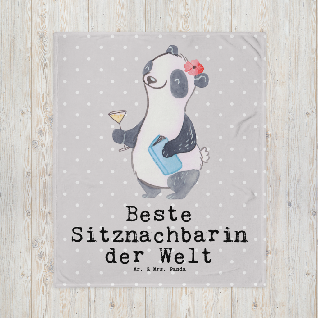 Kuscheldecke Panda Beste Sitznachbarin der Welt Decke, Wohndecke, Tagesdecke, Wolldecke, Sofadecke, für, Dankeschön, Geschenk, Schenken, Geburtstag, Geburtstagsgeschenk, Geschenkidee, Danke, Bedanken, Mitbringsel, Freude machen, Geschenktipp, Sitznachbarin, Stuhlnachbar, Mitschülerin, Nachbarin, Uni, Universität, Seminar, Kommilitone, Tischnachbar, Schule, Mitstudentin, Hochschule, Beste Sitznachbarin der Welt, Weltbeste Sitznachbarin