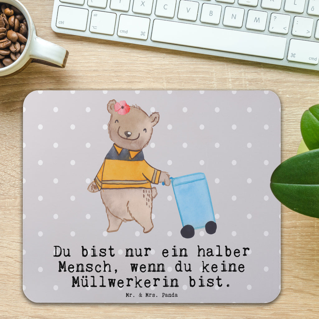 Mauspad Müllwerkerin mit Herz Mousepad, Computer zubehör, Büroausstattung, PC Zubehör, Arbeitszimmer, Mauspad, Einzigartiges Mauspad, Designer Mauspad, Mausunterlage, Mauspad Büro, Beruf, Ausbildung, Jubiläum, Abschied, Rente, Kollege, Kollegin, Geschenk, Schenken, Arbeitskollege, Mitarbeiter, Firma, Danke, Dankeschön, Müllwerkerin, Fachkraft Kreislauf- und Abfallwirtschaft, Müllentsorgerin, Kehrichtfrau, Müllfrau, Müllfahreriin