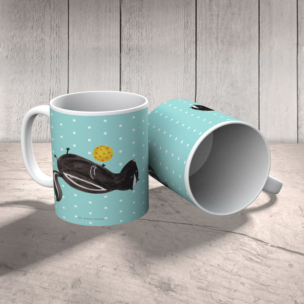 Kindertasse Stinktier Ball Kindertasse, Kinder Tasse, Kunststoff Tasse, Kindergarten Tasse, Trinkbecher, Camping Becher, Kaffeetasse, Kunststoffbecher, Kindergartenbecher, Outdoorgeschirr, Kunststoffgeschirr, Reisebecher, Reisetasse, Kinderbecher, Bruchfeste Tasse, Bruchsichere Tasse, Plastik Tasse, Plastiktasse, Stinktier, Skunk, Wildtier, Raubtier, Stinker, Stinki, verspielt, Weisheit