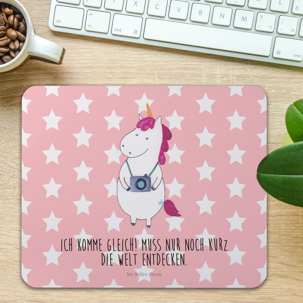 Mauspad Einhorn Fotograf Mousepad, Computer zubehör, Büroausstattung, PC Zubehör, Arbeitszimmer, Mauspad, Einzigartiges Mauspad, Designer Mauspad, Mausunterlage, Mauspad Büro, Einhorn, Einhörner, Einhorn Deko, Pegasus, Unicorn, Fotograf, Fotografie, Kamera, Reisen, Weltreise, Weltenbummler, Urlaub, Tourist, Kurztrip, Reise, Städtereise