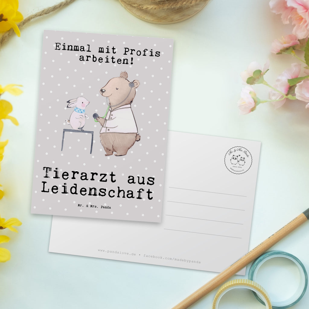 Postkarte Tierarzt aus Leidenschaft Postkarte, Karte, Geschenkkarte, Grußkarte, Einladung, Ansichtskarte, Geburtstagskarte, Einladungskarte, Dankeskarte, Ansichtskarten, Einladung Geburtstag, Einladungskarten Geburtstag, Beruf, Ausbildung, Jubiläum, Abschied, Rente, Kollege, Kollegin, Geschenk, Schenken, Arbeitskollege, Mitarbeiter, Firma, Danke, Dankeschön