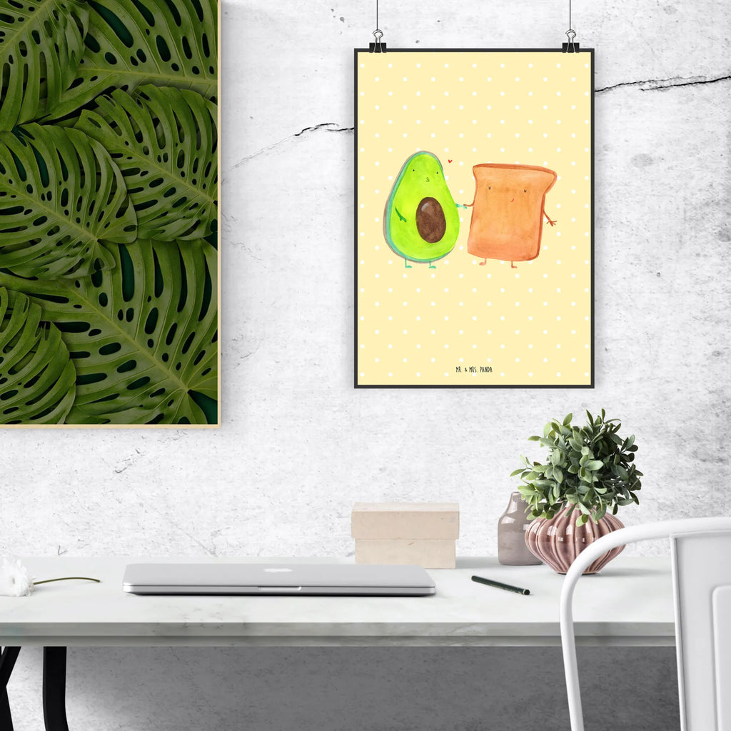 Poster Avocado Toast Poster, Wandposter, Bild, Wanddeko, Küchenposter, Kinderposter, Wanddeko Bild, Raumdekoration, Wanddekoration, Handgemaltes Poster, Mr. & Mrs. Panda Poster, Designposter, Kunstdruck, Posterdruck, Avocado, Veggie, Vegan, Gesund, Toast, Toastbrot, Liebespaar, Pärchen, Freund, Freundin, Verlobt, Verlobungsparty, Hochzeit, Hochzeitsgeschenk, Jahrestag, Jahrestagsgeschenk