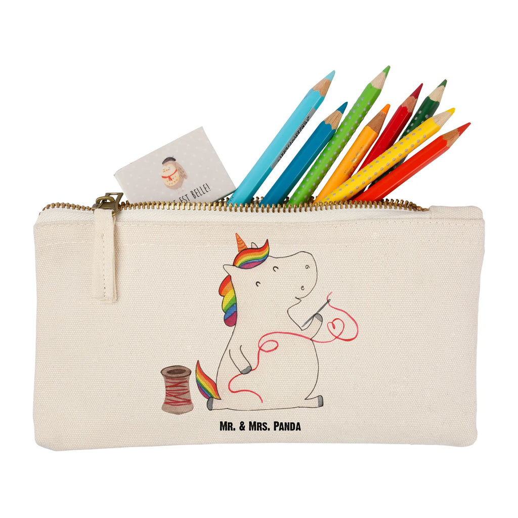 Schminktasche Einhorn Näherin Schminktasche, Kosmetiktasche, Kosmetikbeutel, Stiftemäppchen, Etui, Federmappe, Makeup, XXL, Schminketui, Kosmetiketui, Schlamperetui, Einhorn, Einhörner, Einhorn Deko, Pegasus, Unicorn, Näherin, nähen, Mädchen, Freundin, Häkeln, Stricken, basteln, Nähzimmer