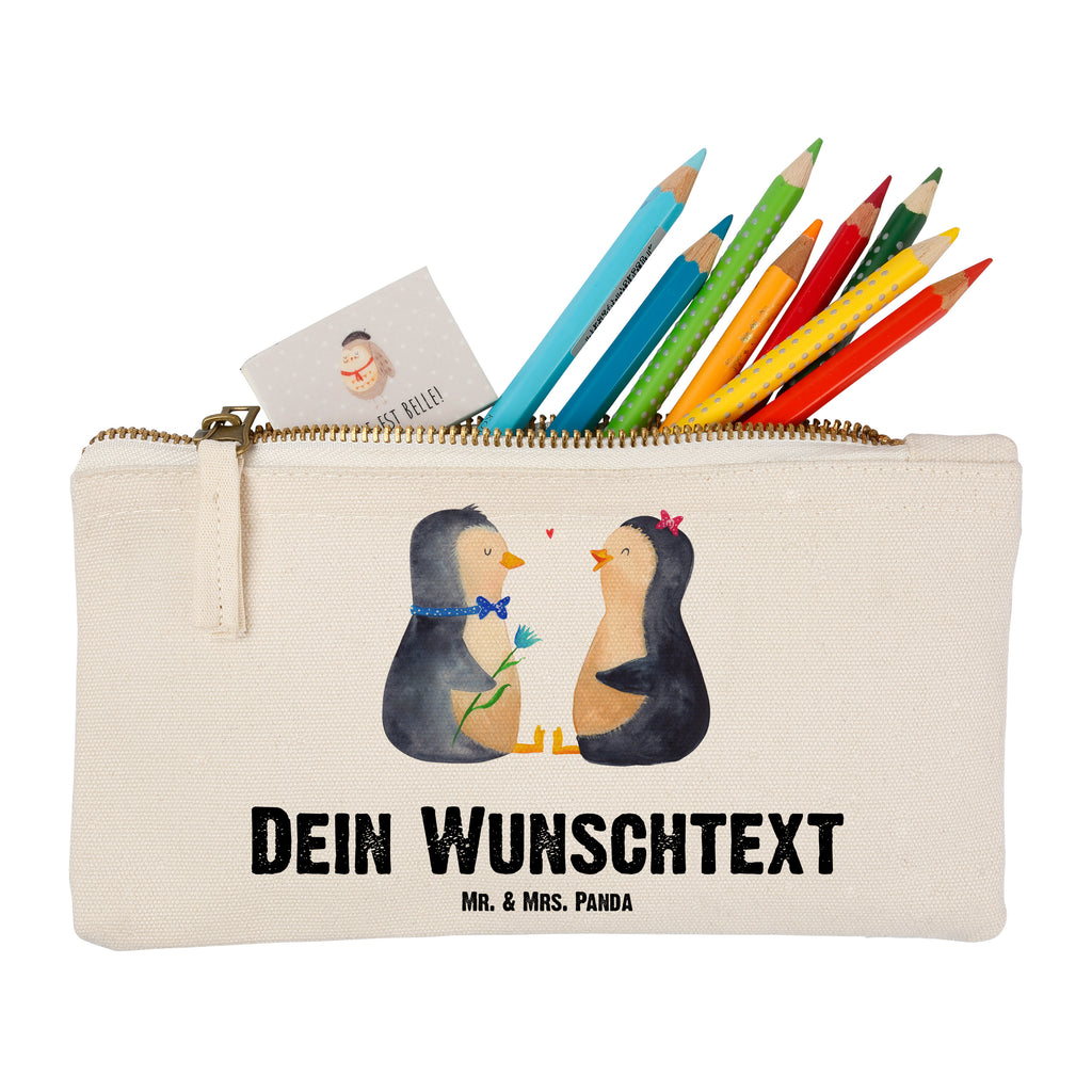 Personalisierte Schminktasche Pinguin Pärchen Personalisierte Schminktasche, Personalisierte Kosmetiktasche, Personalisierter Kosmetikbeutel, Personalisiertes Stiftemäppchen, Personalisiertes Etui, Personalisierte Federmappe, Personalisierte Makeup Bag, Personalisiertes Schminketui, Personalisiertes Kosmetiketui, Personalisiertes Schlamperetui, Schminktasche mit Namen, Kosmetiktasche mit Namen, Kosmetikbeutel mit Namen, Stiftemäppchen mit Namen, Etui mit Namen, Federmappe mit Namen, Makeup Bg mit Namen, Schminketui mit Namen, Kosmetiketui mit Namen, Schlamperetui mit Namen, Schminktasche personalisieren, Schminktasche bedrucken, Schminktasche selbst gestalten, Pinguin, Pinguine, Liebe, Liebespaar, Liebesbeweis, Liebesgeschenk, Verlobung, Jahrestag, Hochzeitstag, Hochzeit, Hochzeitsgeschenk, große Liebe, Traumpaar