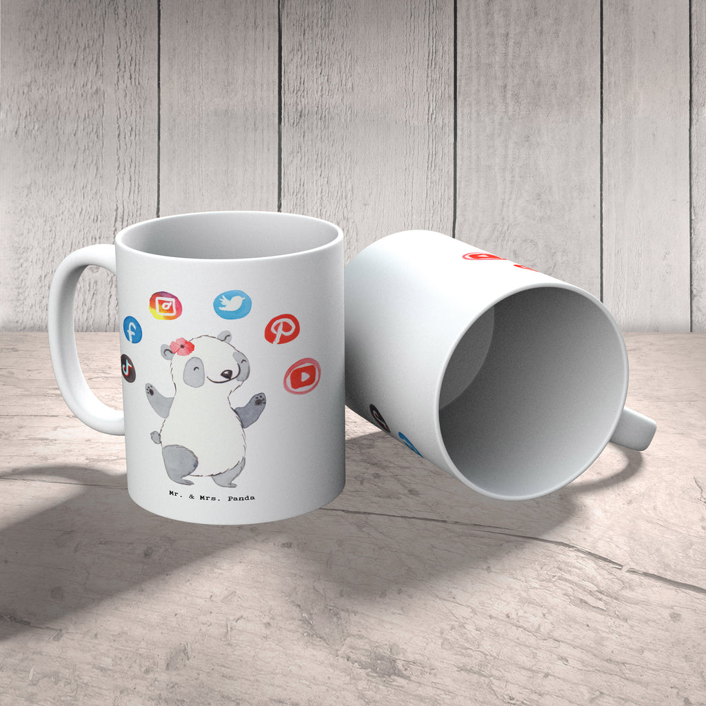 Tasse SEO Manager mit Herz Tasse, Kaffeetasse, Teetasse, Becher, Kaffeebecher, Teebecher, Keramiktasse, Porzellantasse, Büro Tasse, Geschenk Tasse, Tasse Sprüche, Tasse Motive, Kaffeetassen, Tasse bedrucken, Designer Tasse, Cappuccino Tassen, Schöne Teetassen, Beruf, Ausbildung, Jubiläum, Abschied, Rente, Kollege, Kollegin, Geschenk, Schenken, Arbeitskollege, Mitarbeiter, Firma, Danke, Dankeschön, SEO Manager, Suchmaschinenoptimierung, Digital Marketing